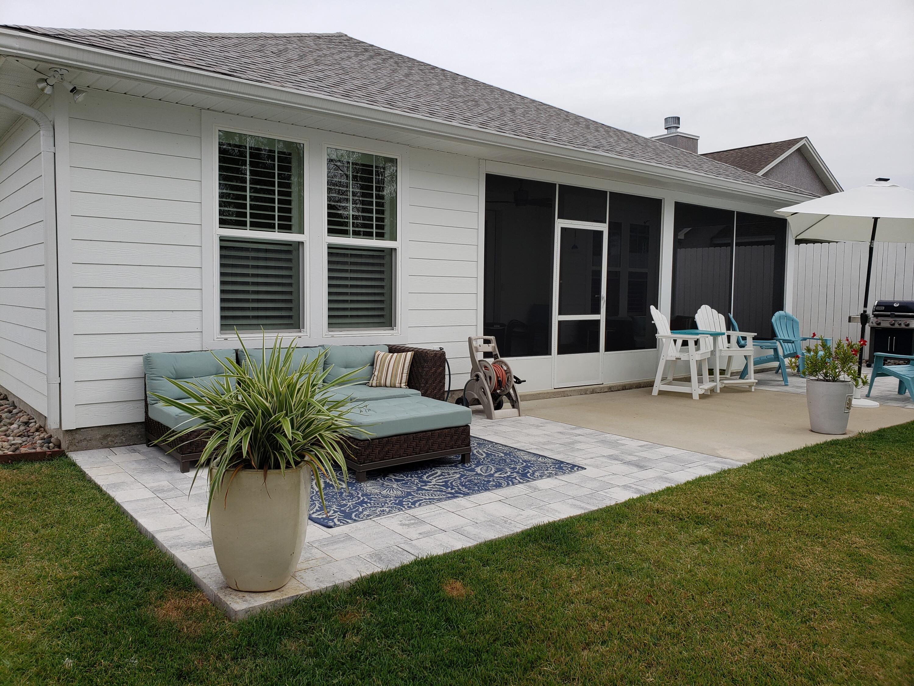 JAMAICAN LAKE CONDOS - Residential