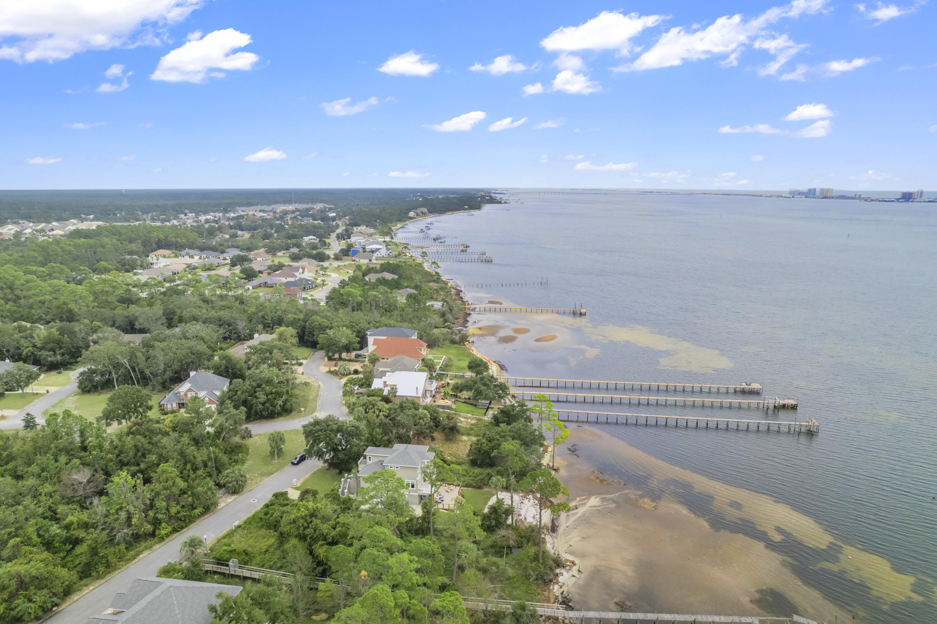 MAGNOLIA HARBOR - Land