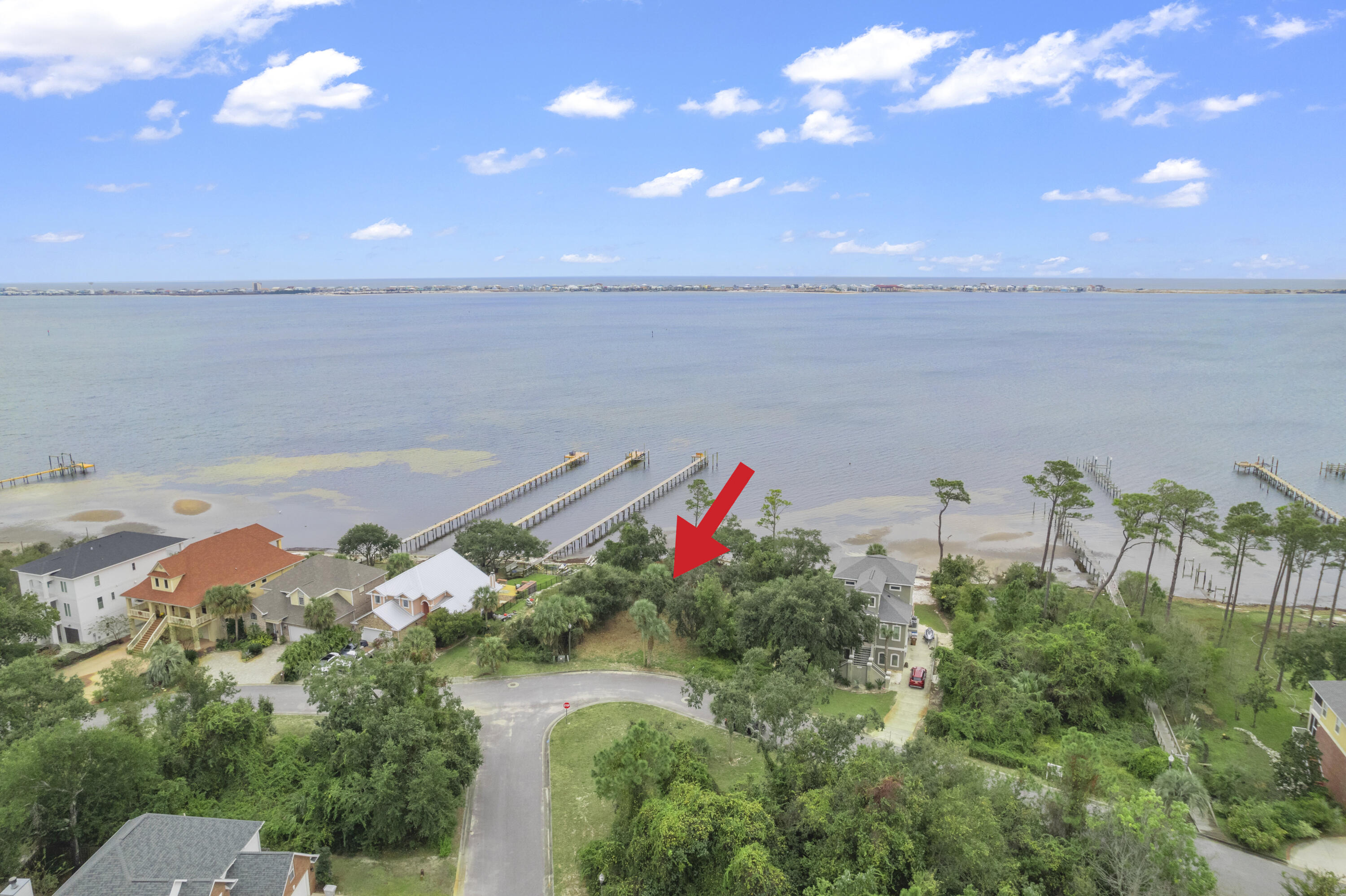 MAGNOLIA HARBOR - Land