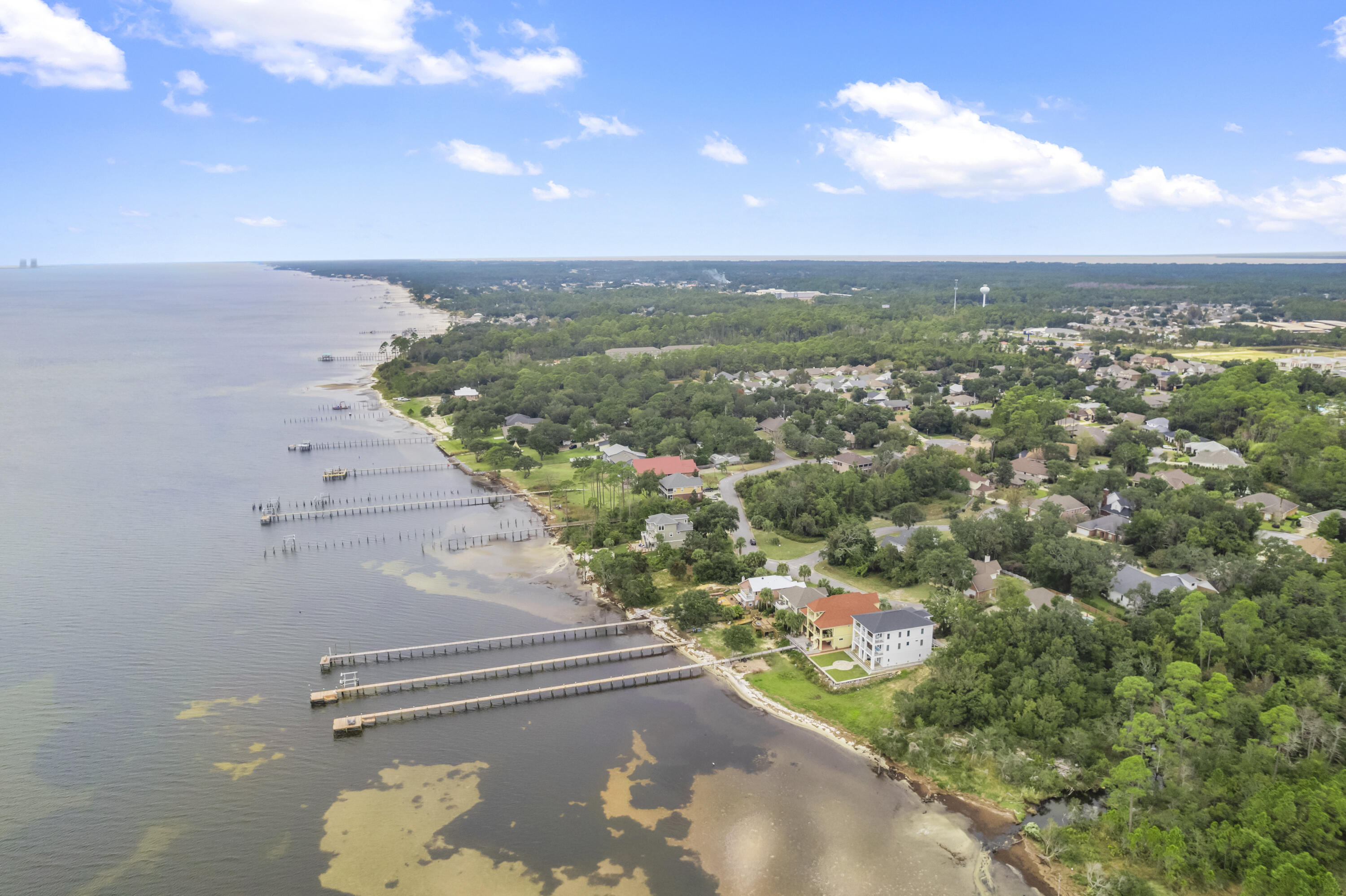 MAGNOLIA HARBOR - Land