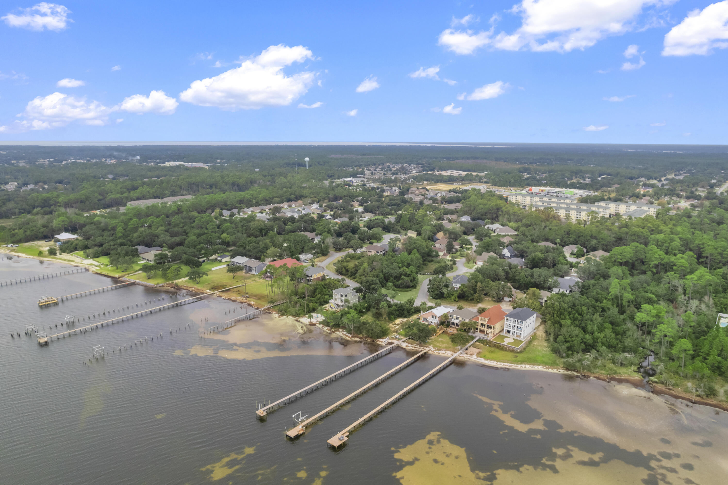 MAGNOLIA HARBOR - Land