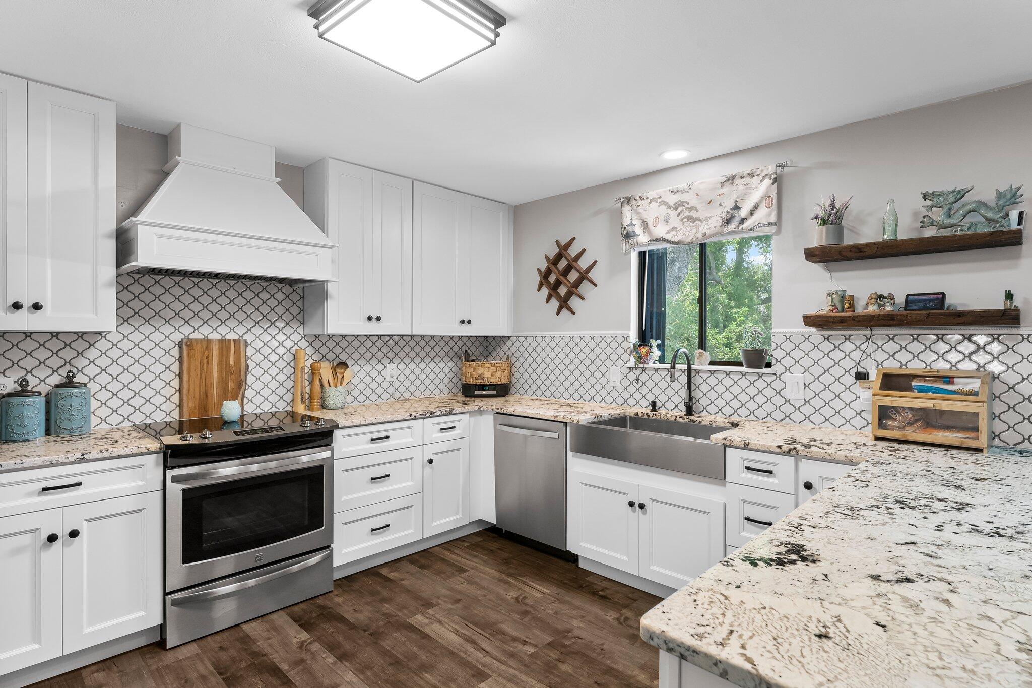 CROWN POINT - Residential