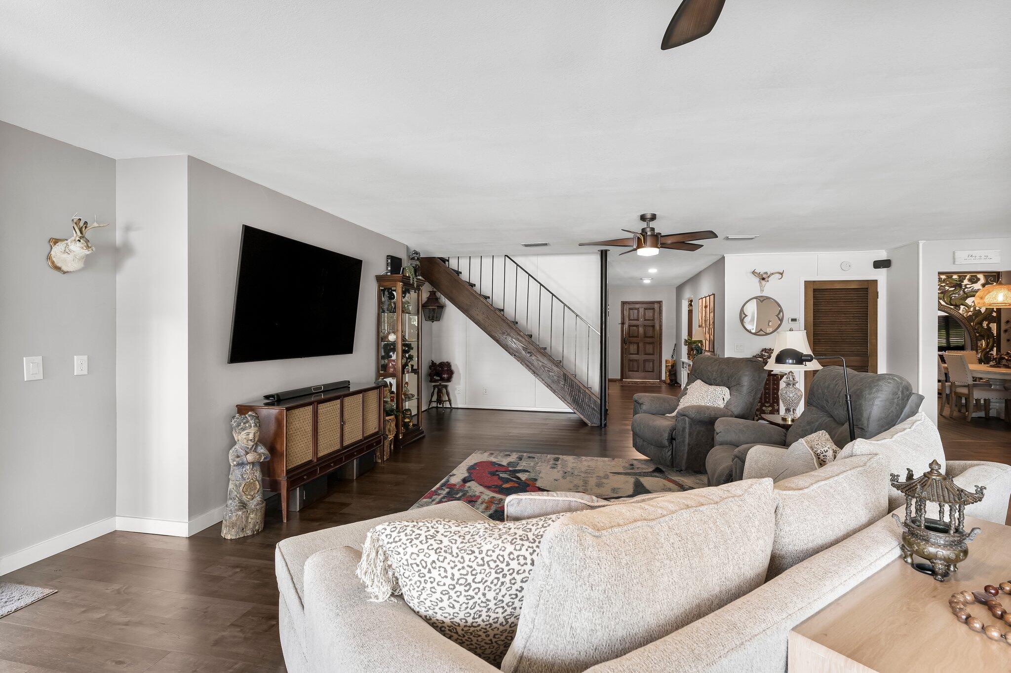 CROWN POINT - Residential