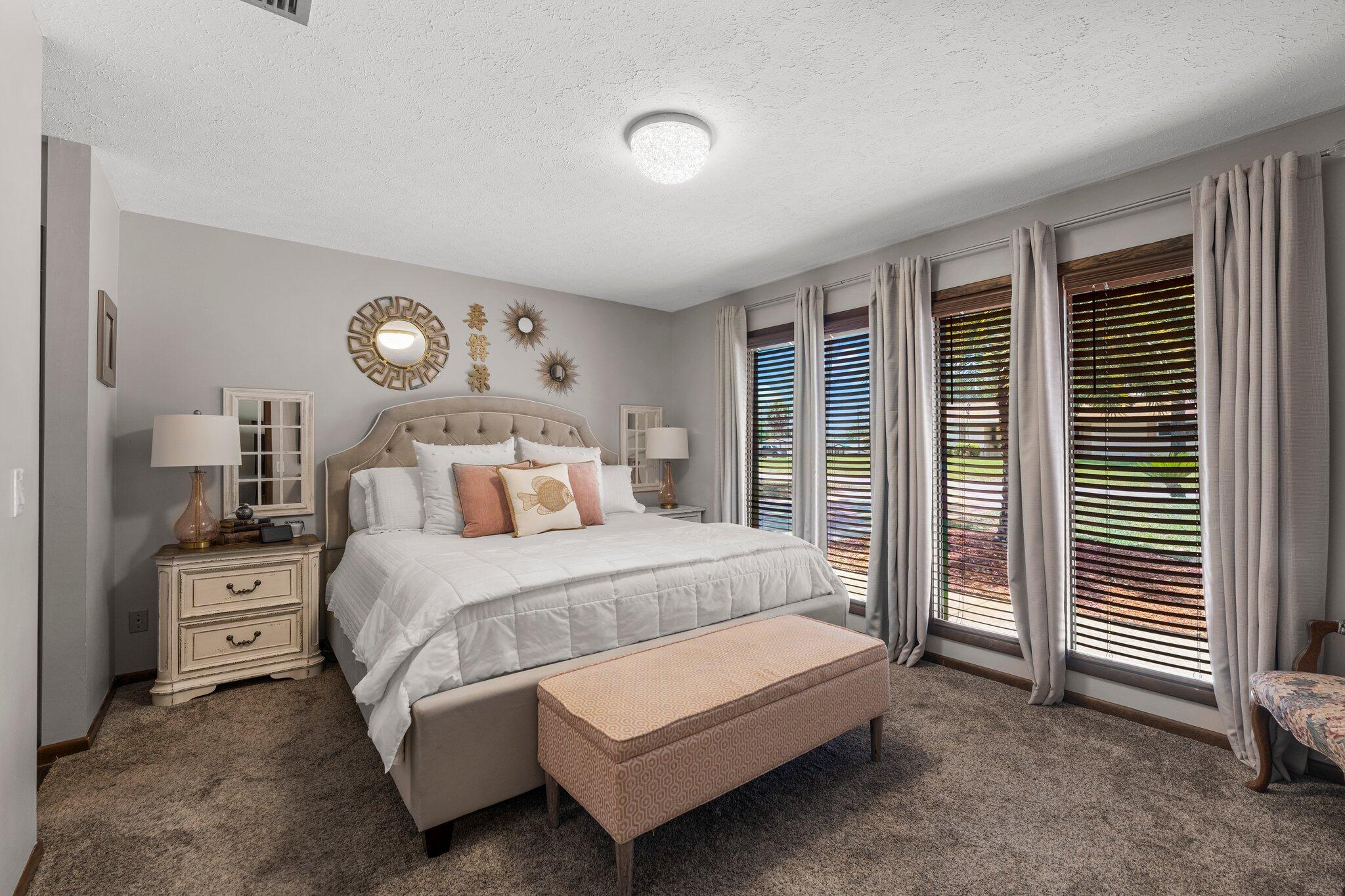 CROWN POINT - Residential