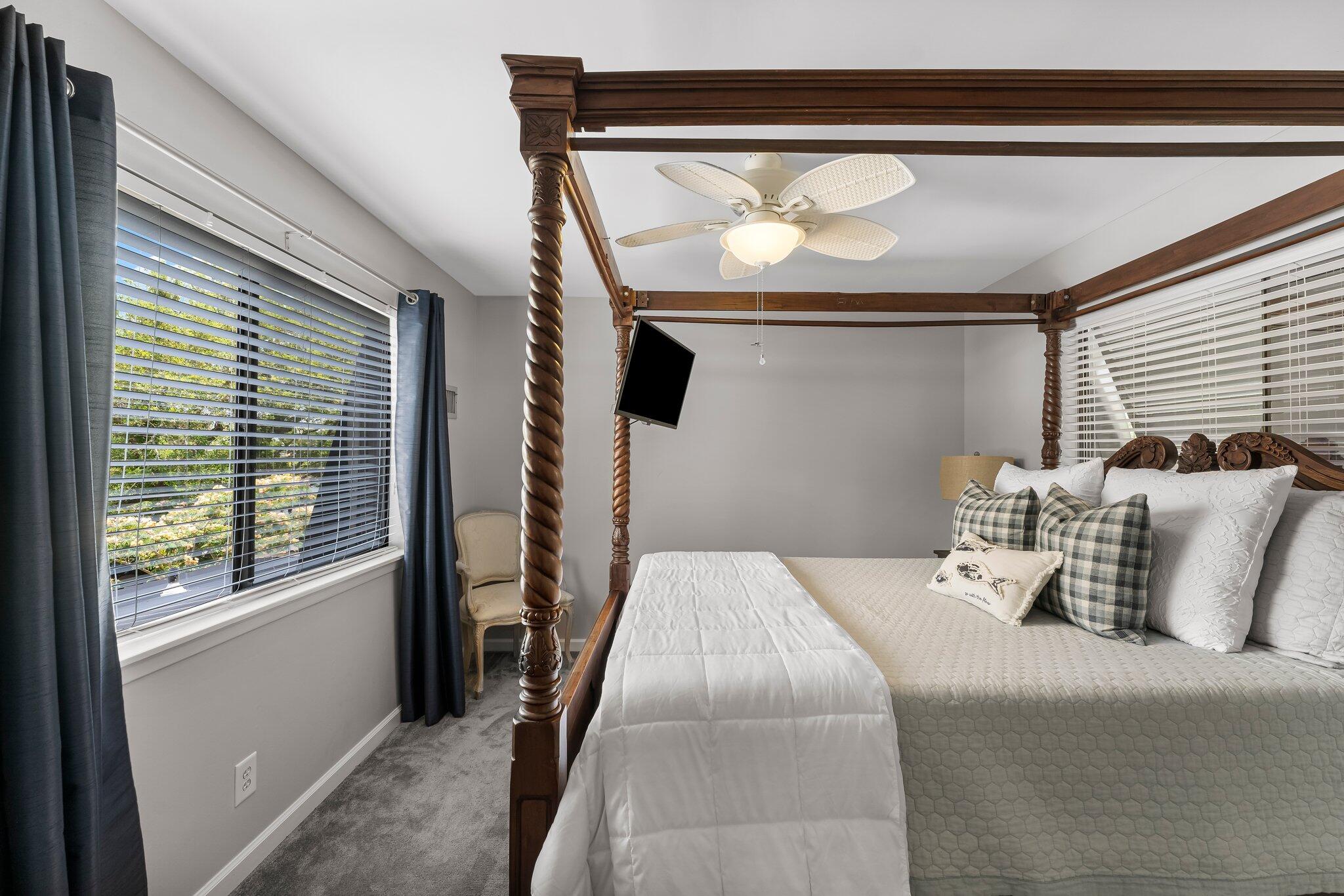 CROWN POINT - Residential