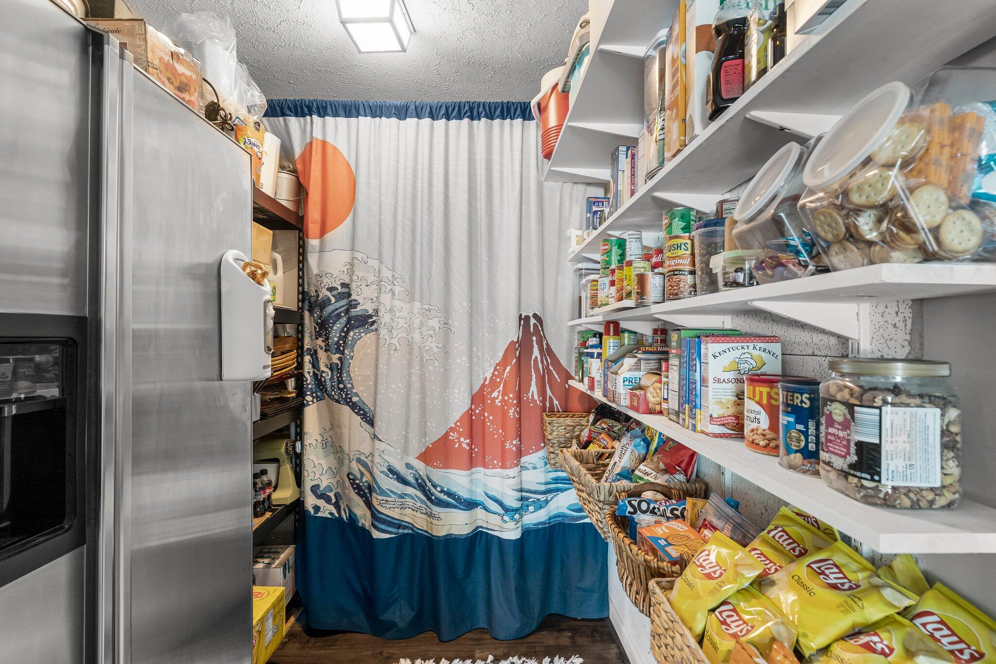 CROWN POINT - Residential