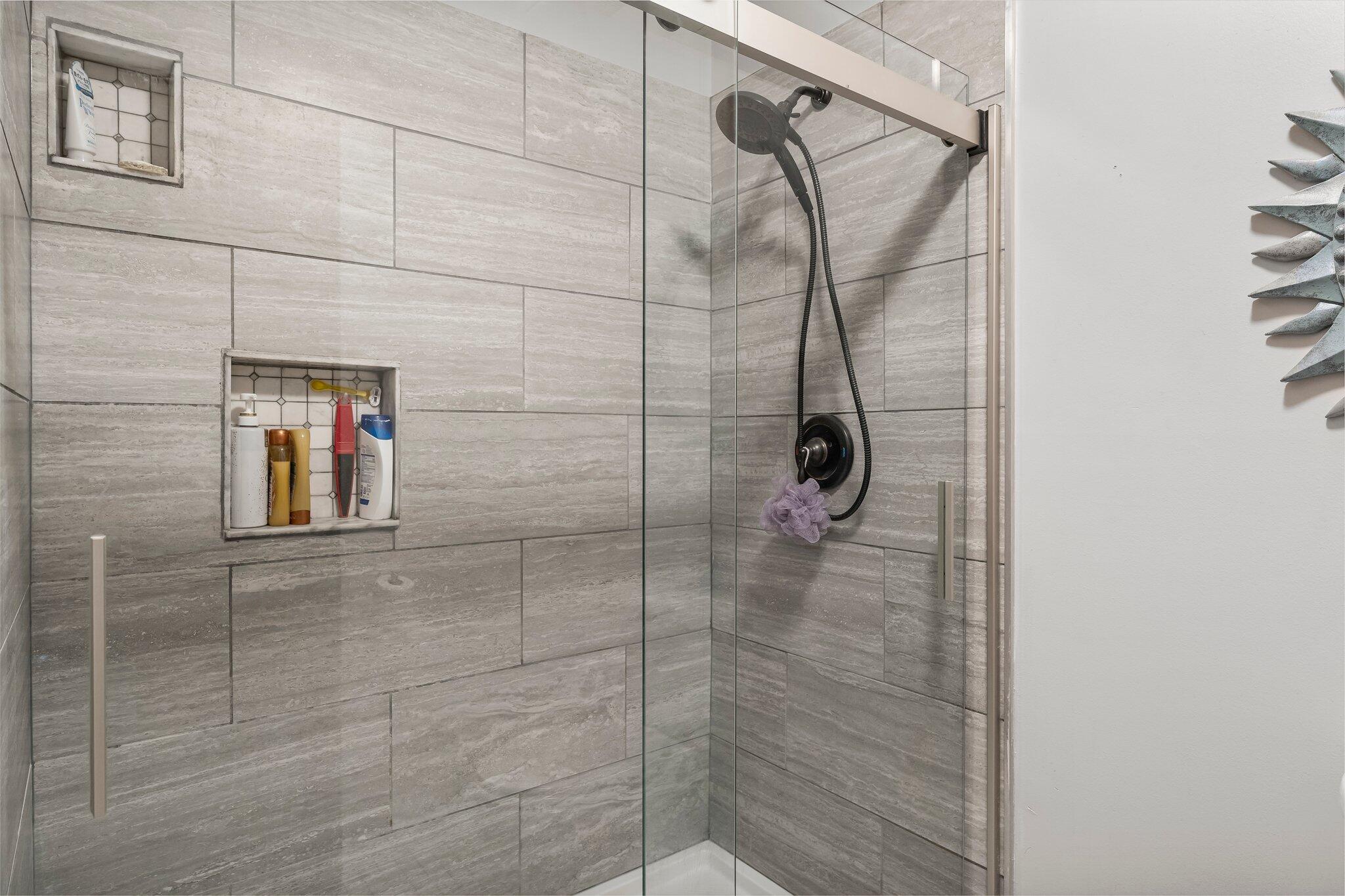 CROWN POINT - Residential