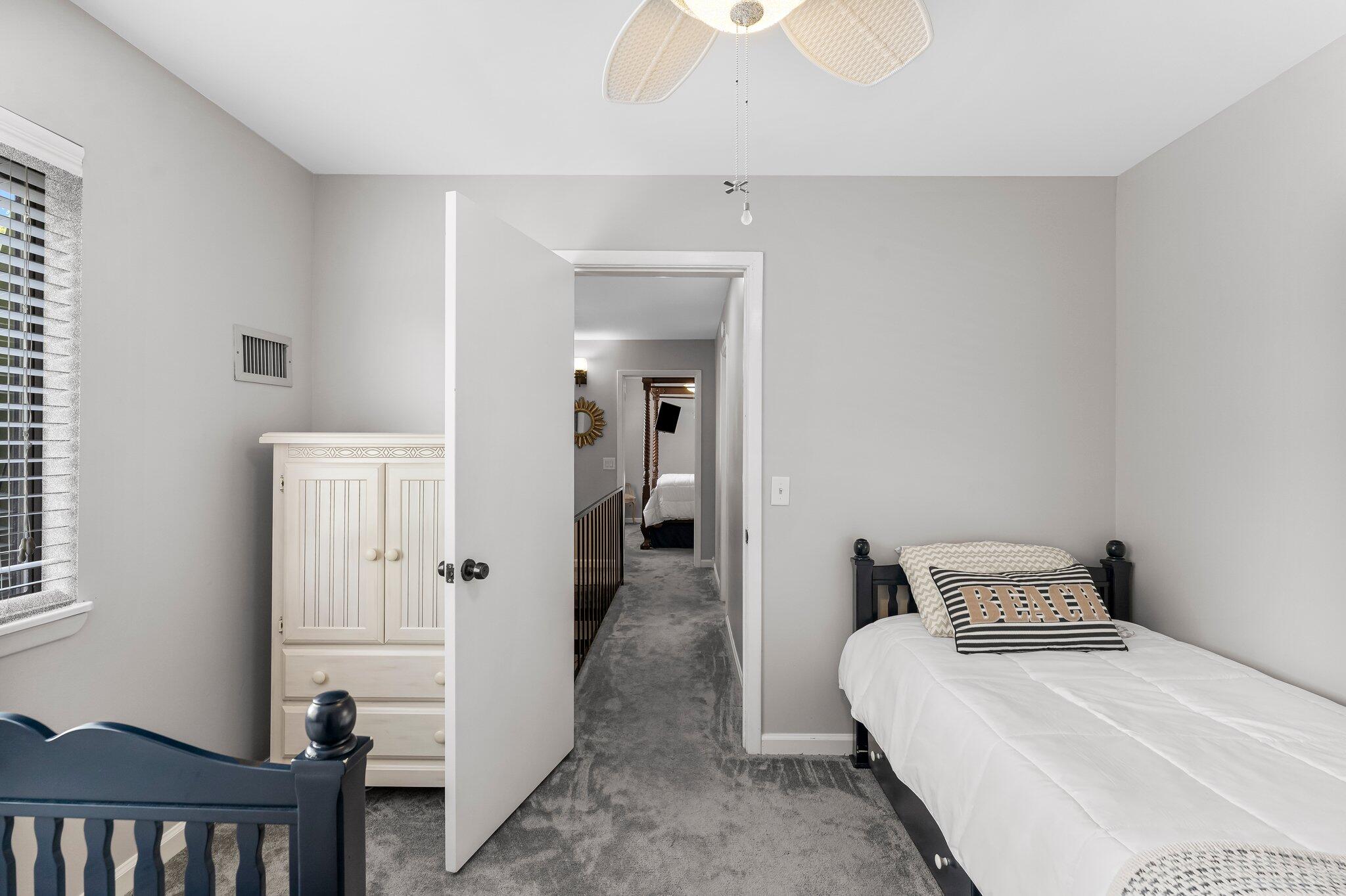 CROWN POINT - Residential