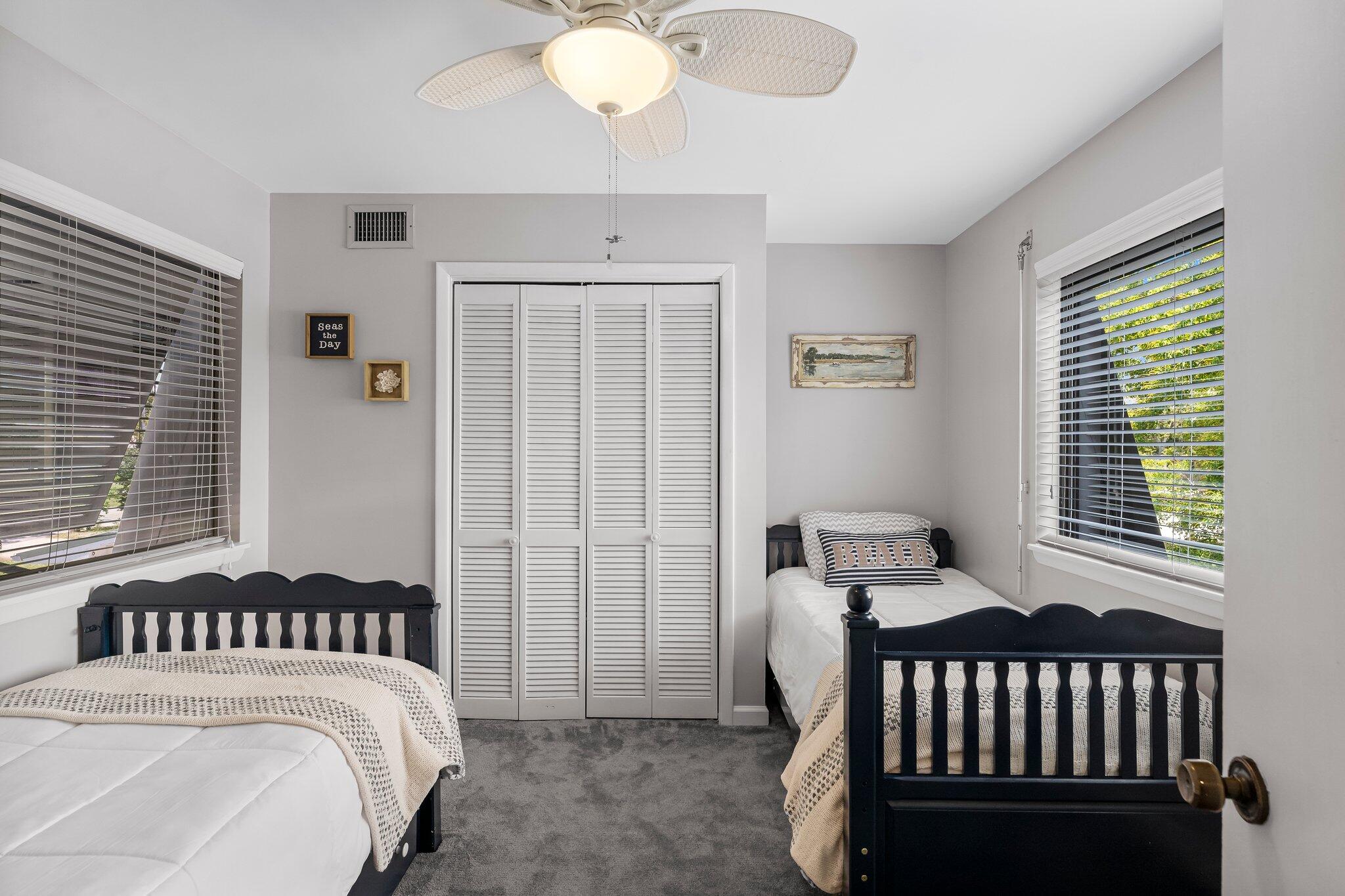 CROWN POINT - Residential