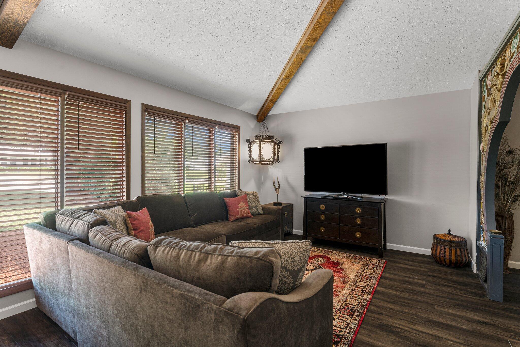 CROWN POINT - Residential