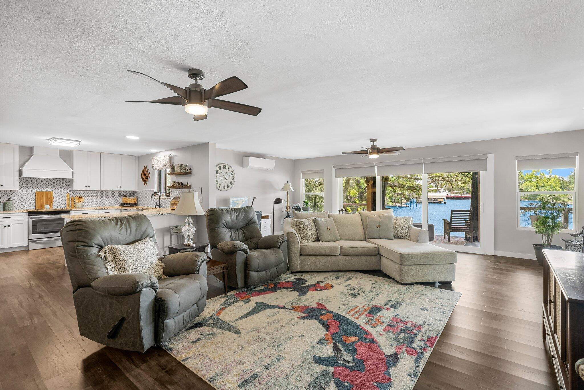 CROWN POINT - Residential