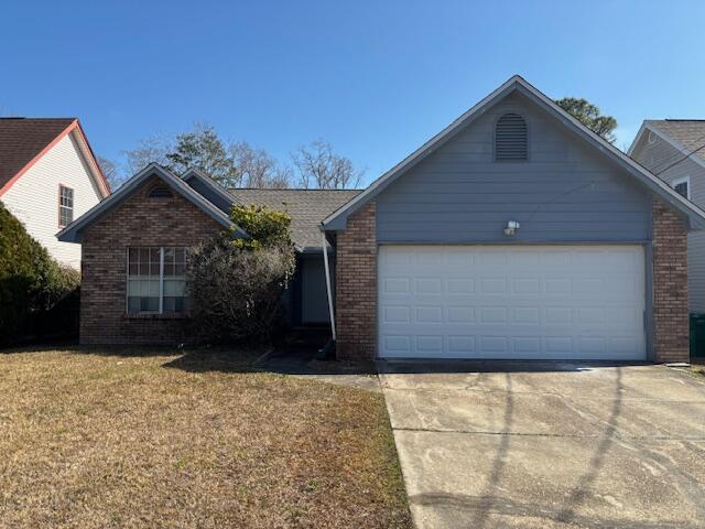 BROOKWOOD ESTATES - Residential Lease