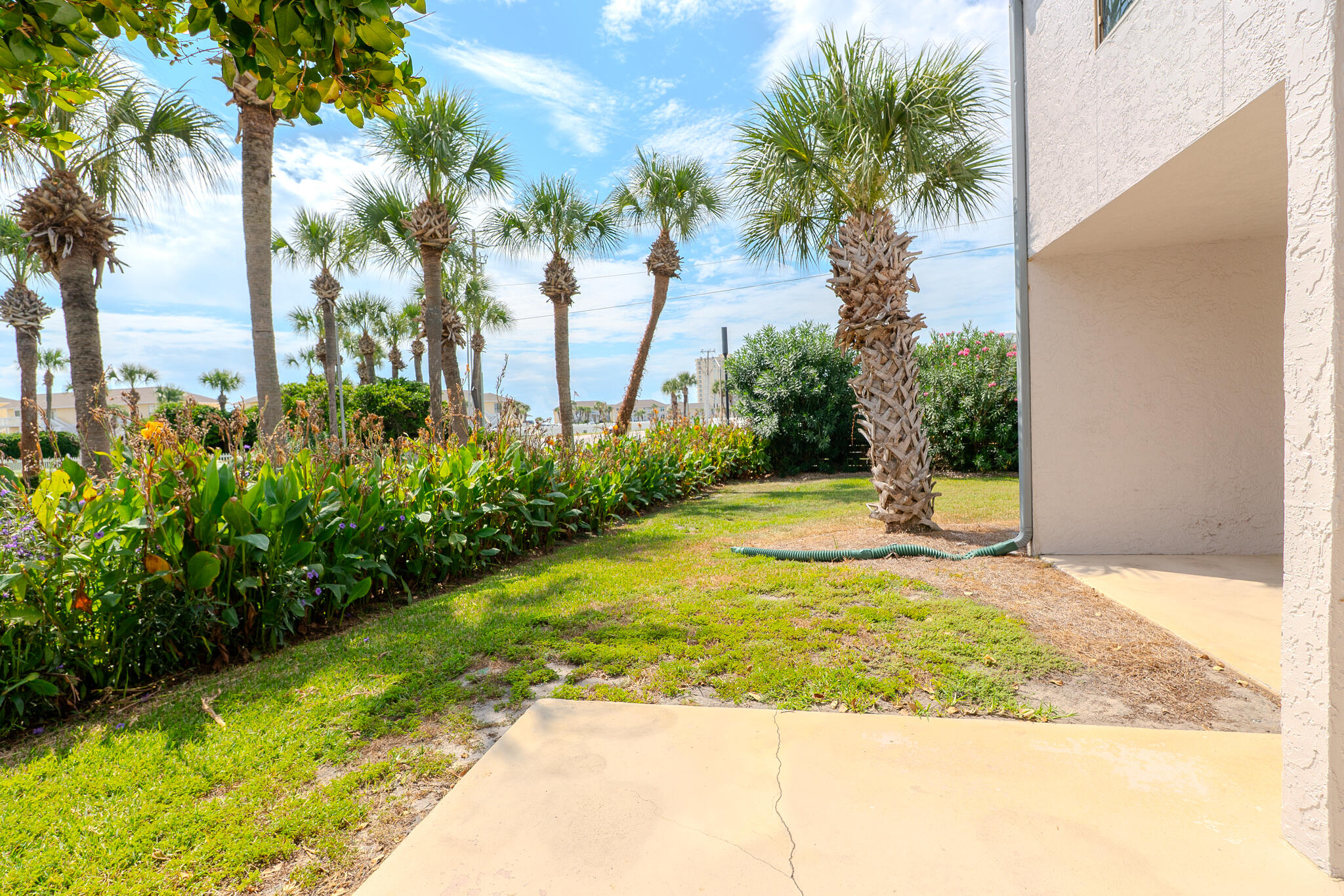 SHORELINE GARDENS T/H - Residential