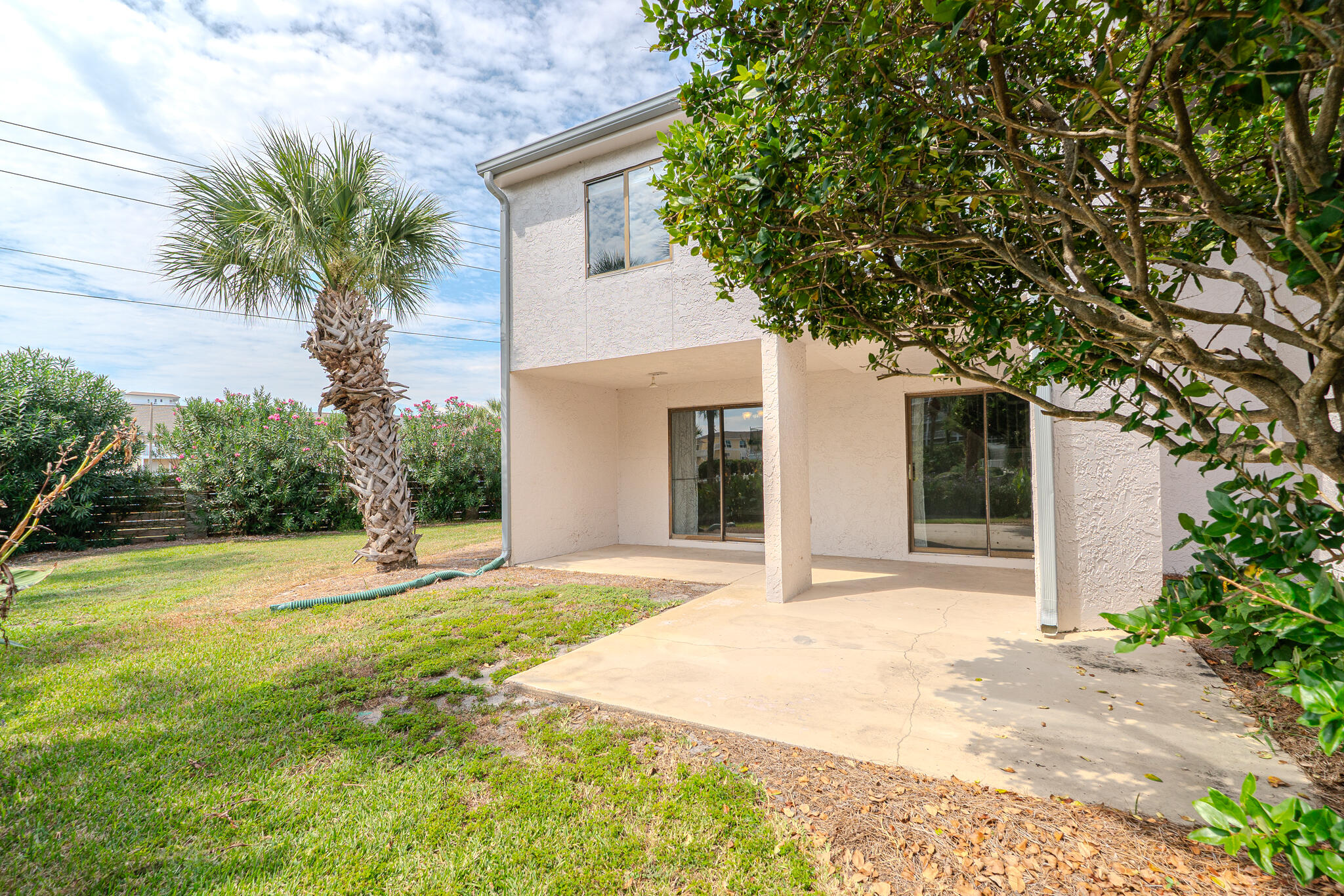 SHORELINE GARDENS T/H - Residential