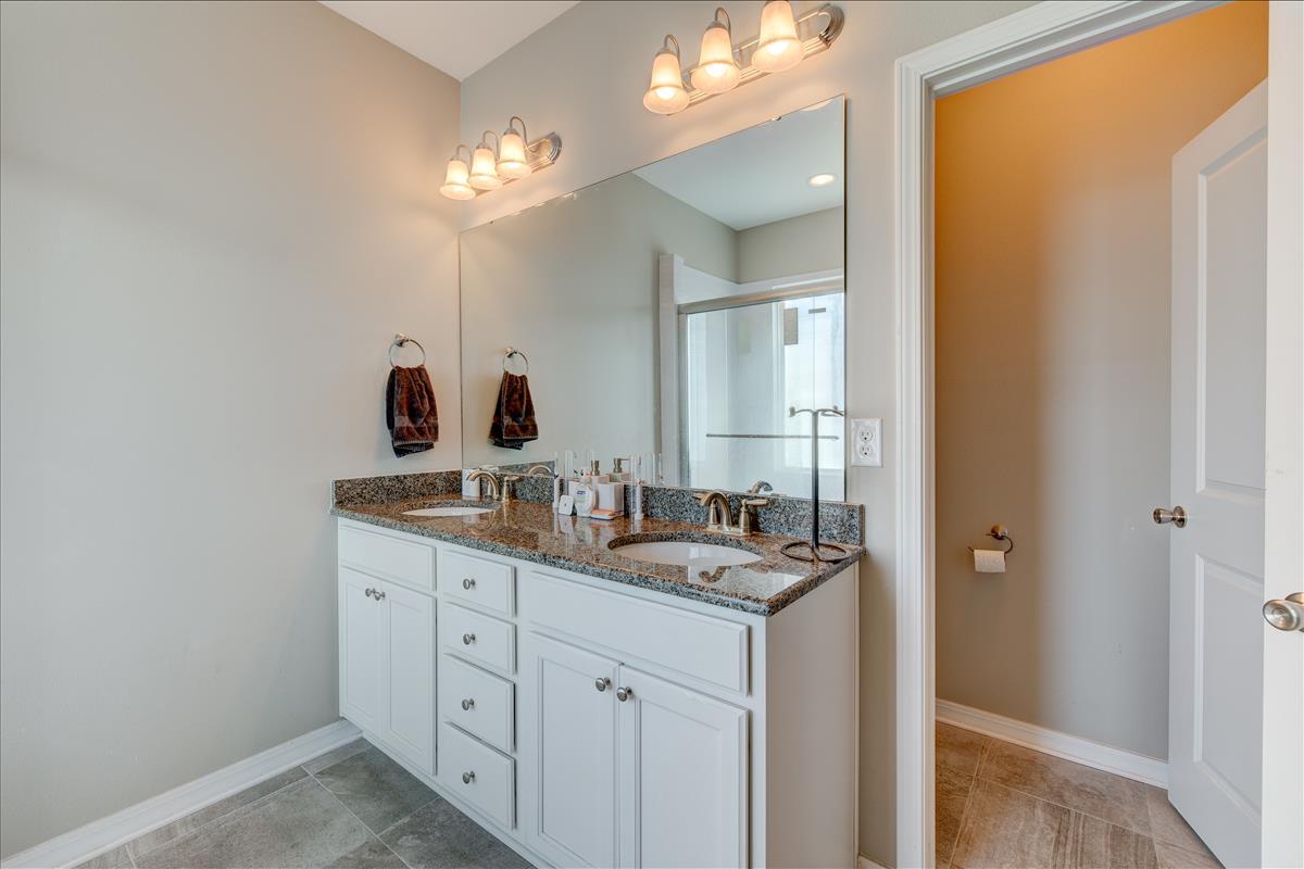 HERITAGE MANOR - Residential