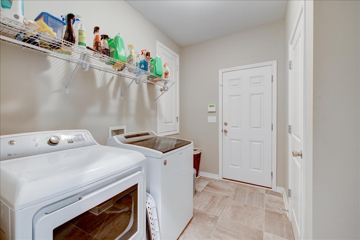 HERITAGE MANOR - Residential