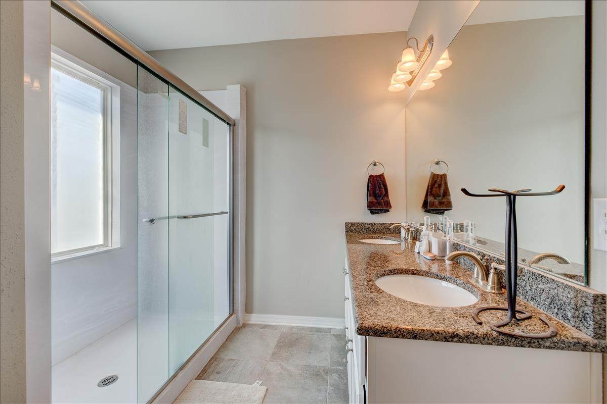 HERITAGE MANOR - Residential