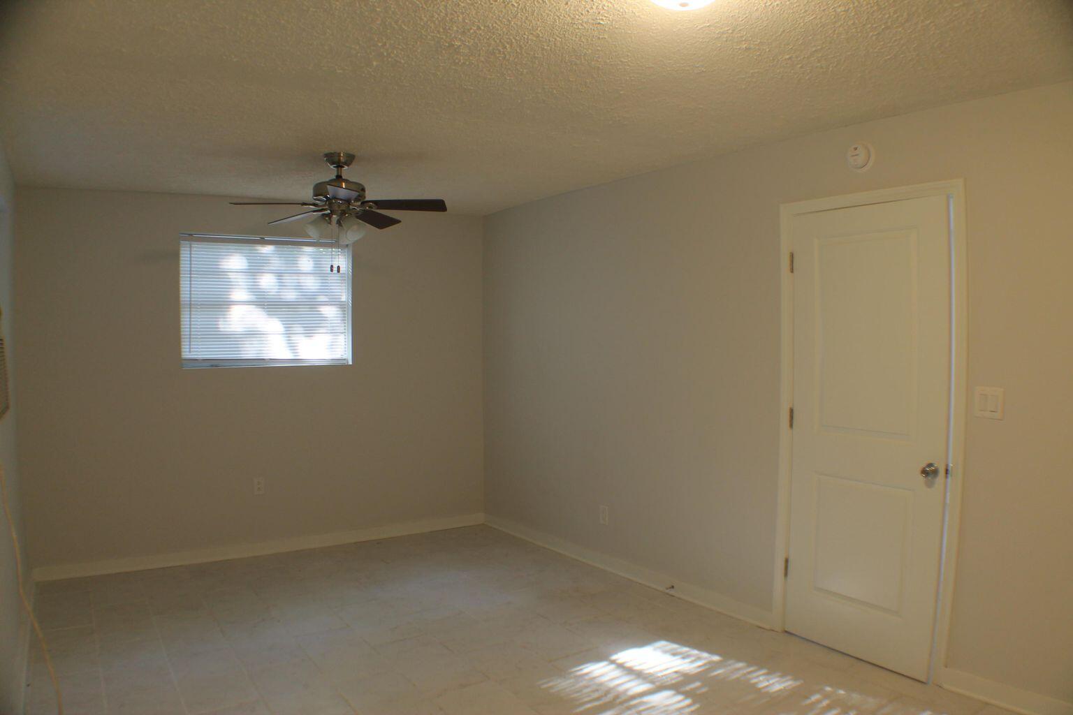 BEG NW COR SEC E100 FT FOR BEG E100 FT S68 FT W100 - Residential Lease