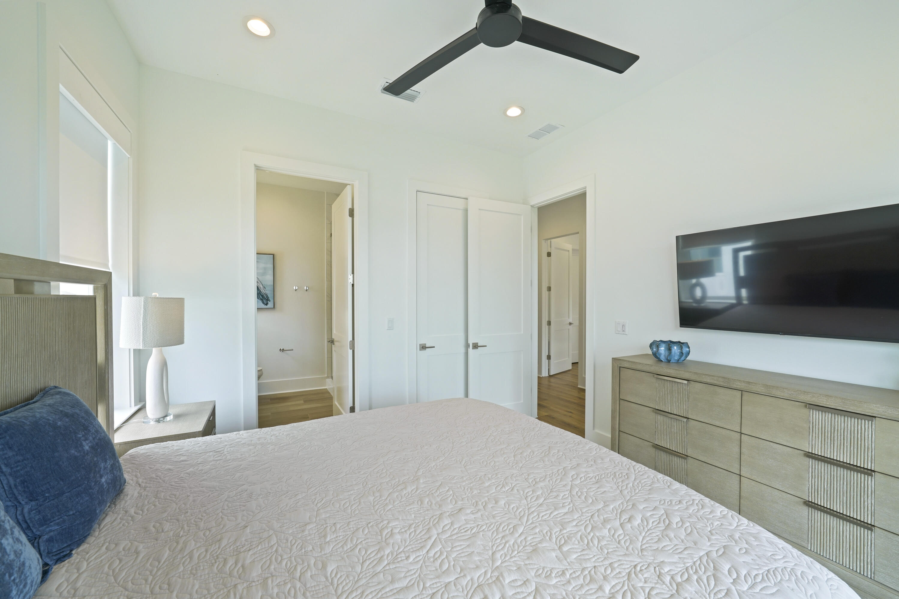 393 County hwy - Residential