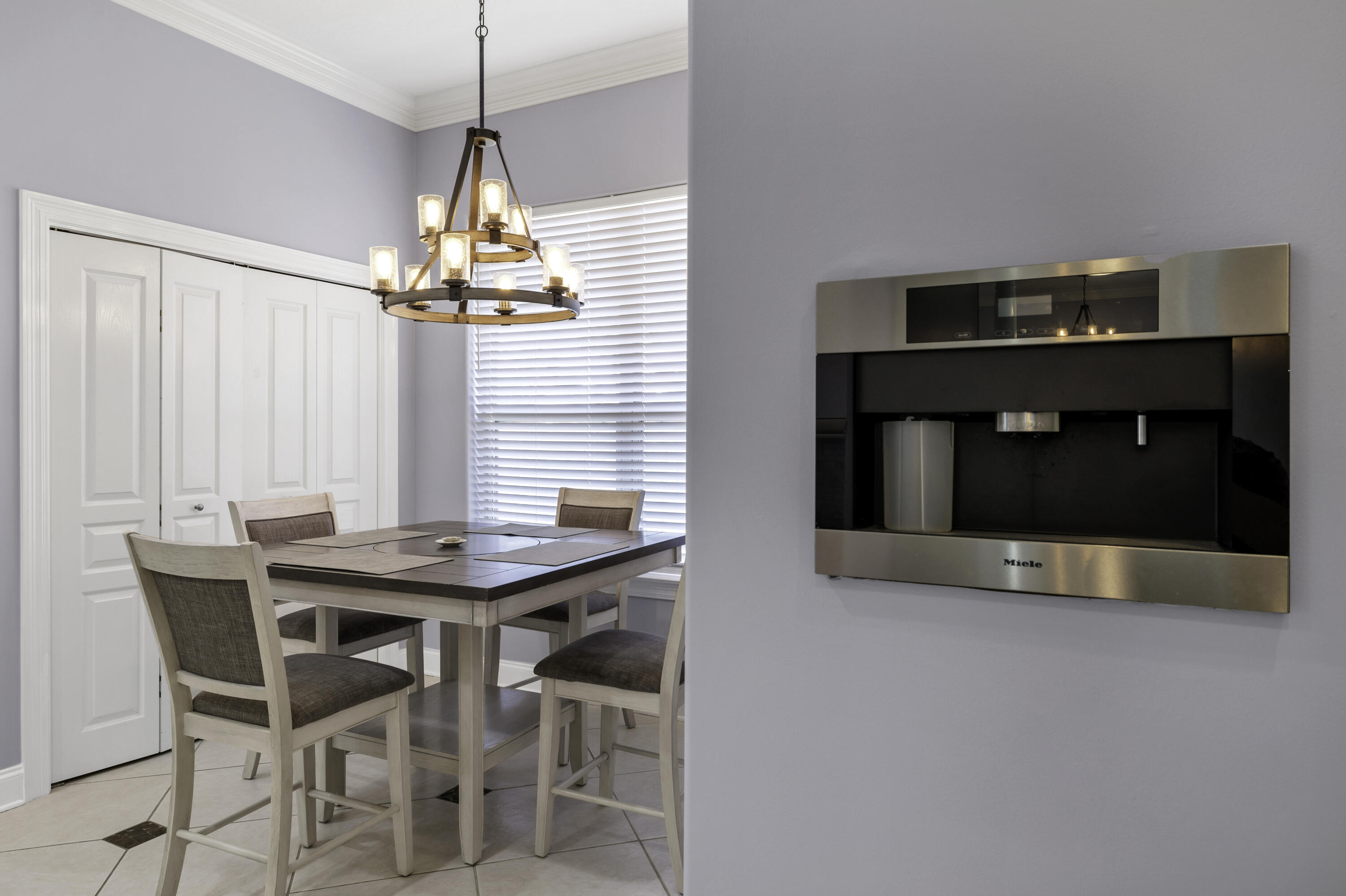 EMERALD LAKES PH 1 - Residential