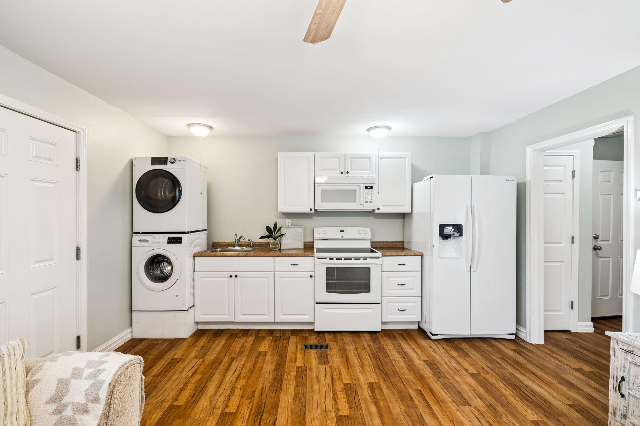 LAGUNA BEACH - Residential