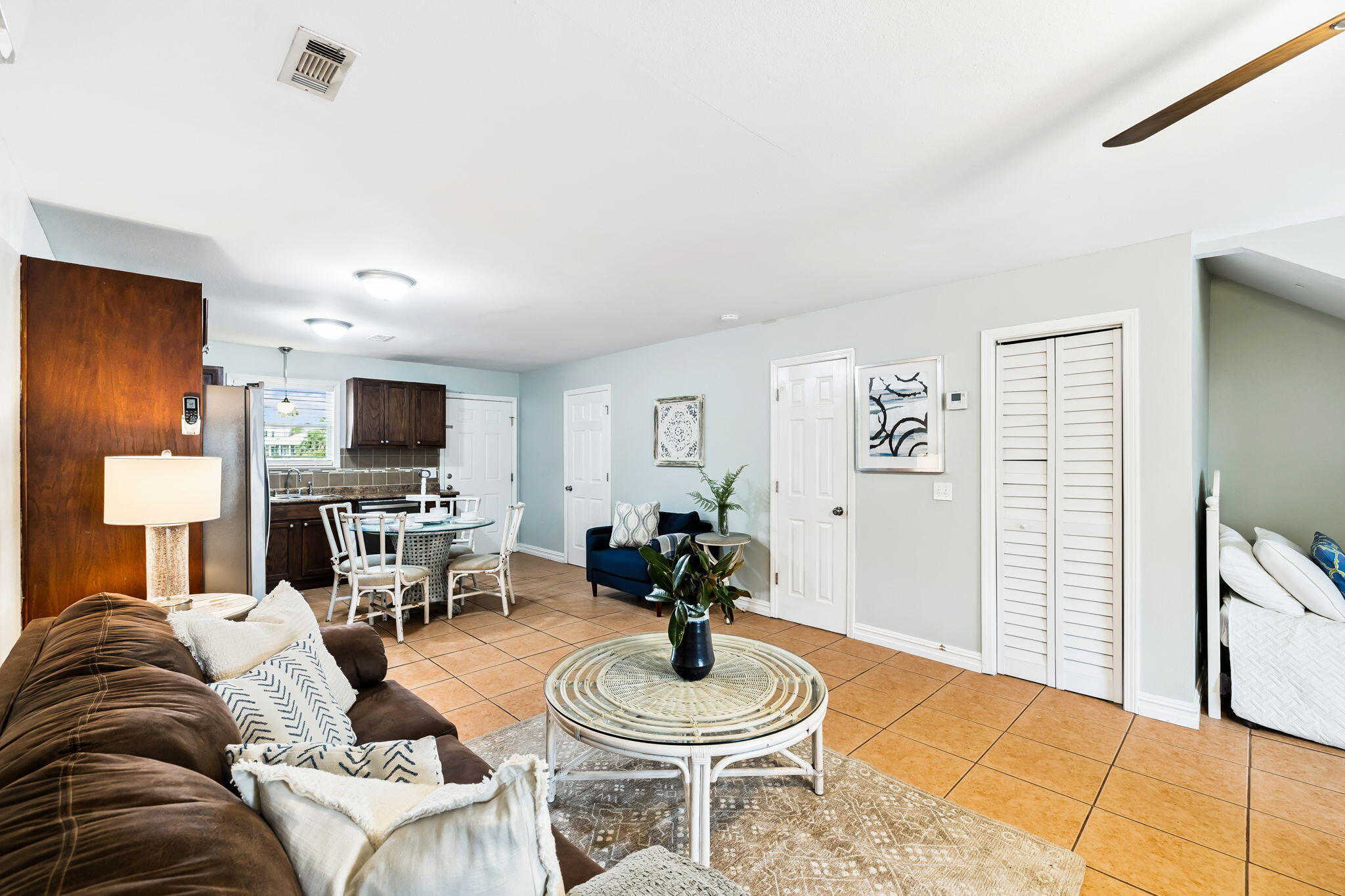 LAGUNA BEACH - Residential