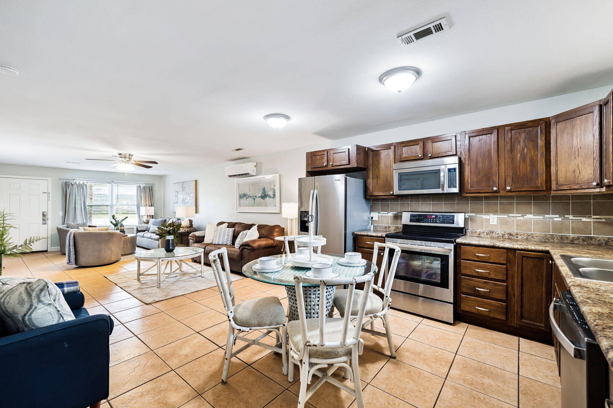 LAGUNA BEACH - Residential