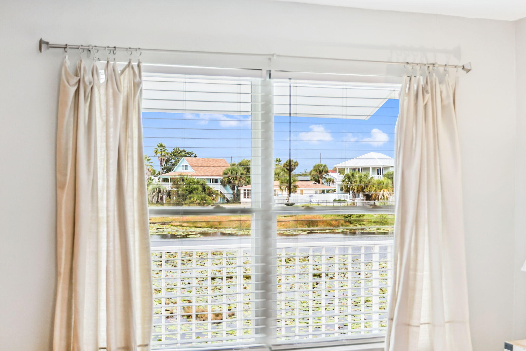 LAGUNA BEACH - Residential