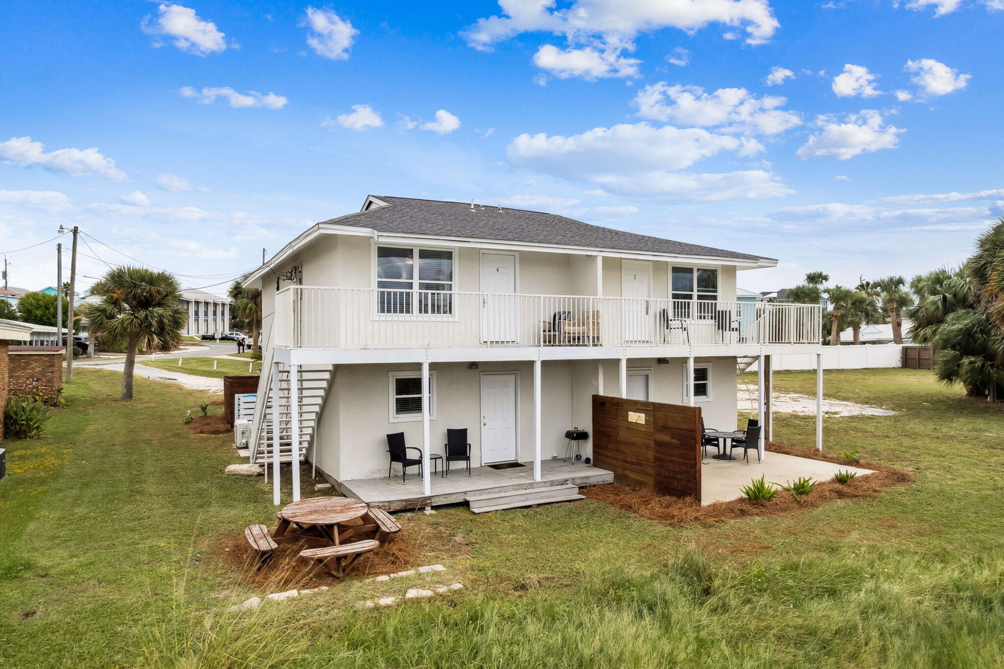 LAGUNA BEACH - Residential