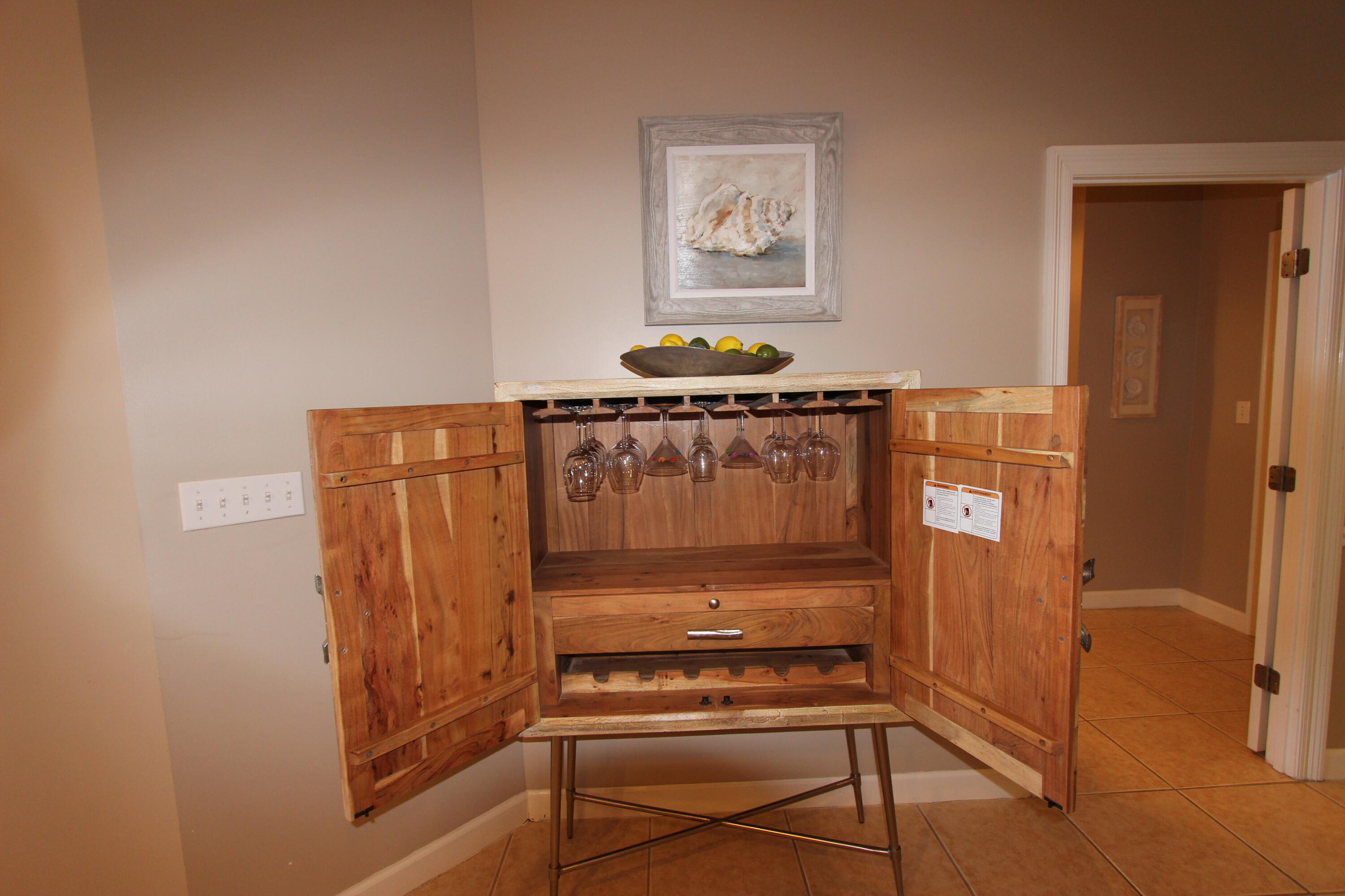 STERLING SHORES CONDOMINIUM - Residential