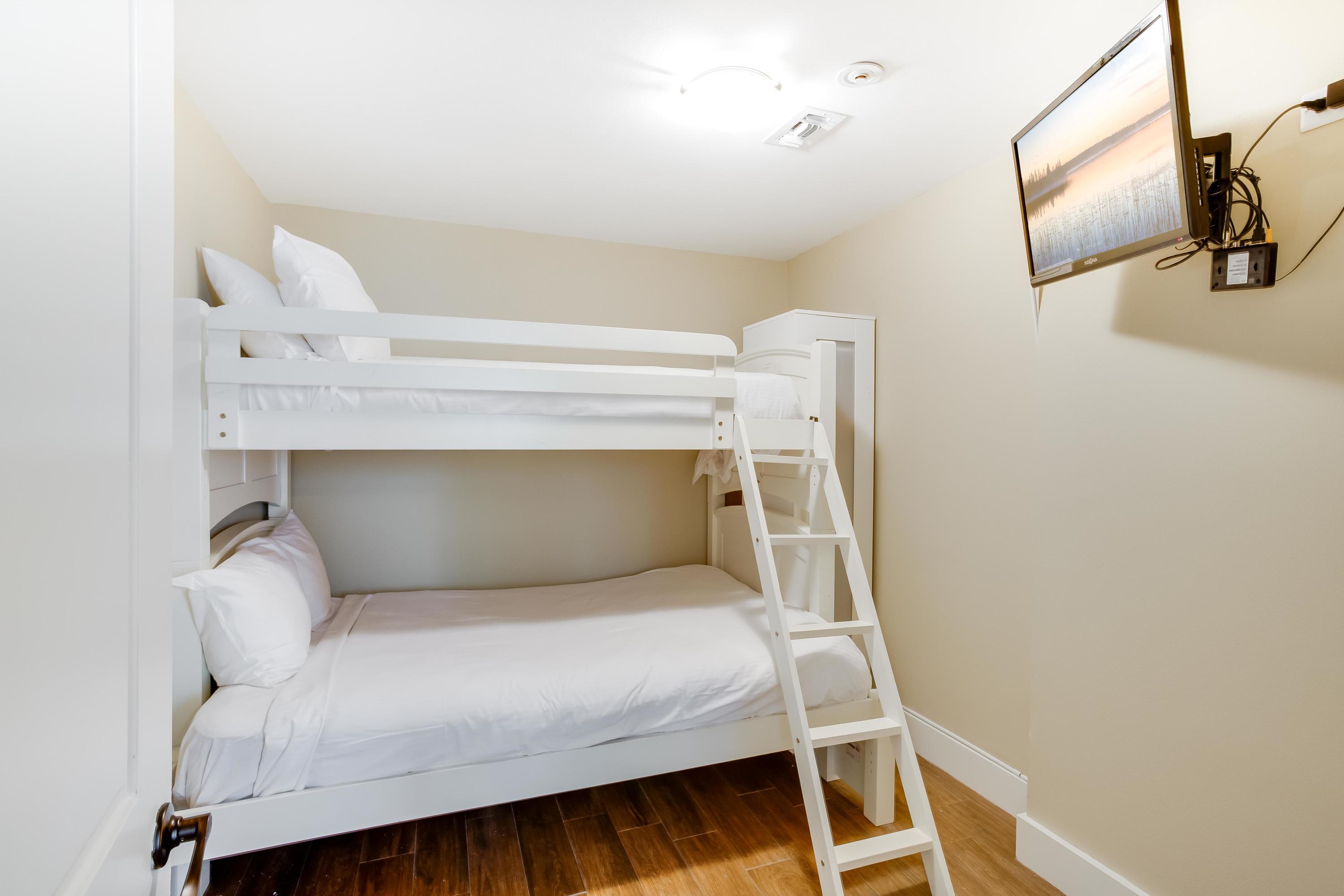 Pilot House - Residential