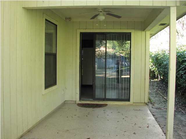 VALPARAISO PINECREST 6 - Residential Lease