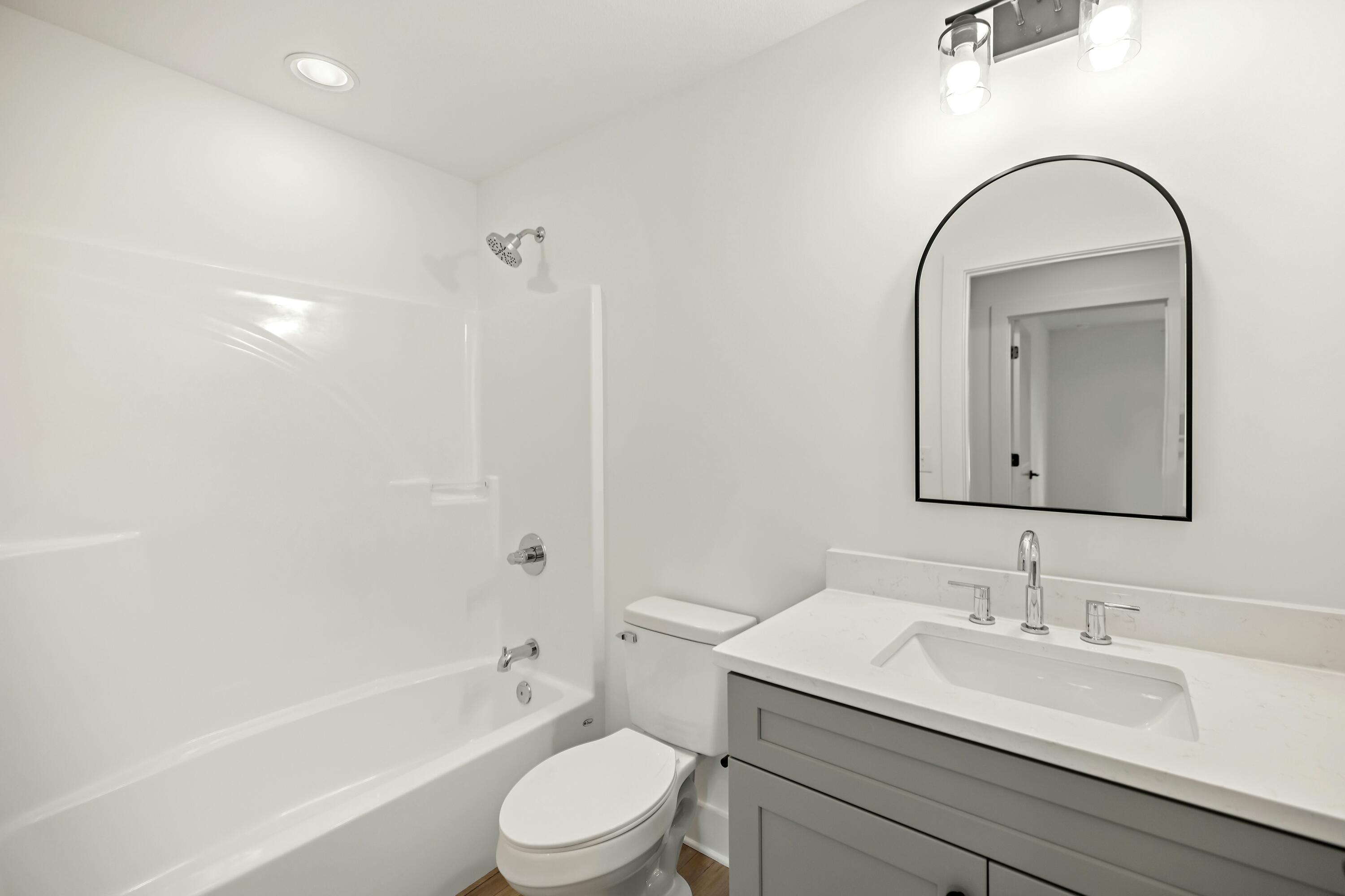 BAY BREEZE T/H - Residential