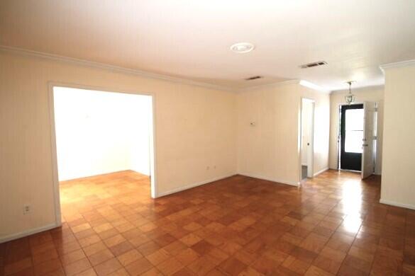VILLA RUSS PARK S/D - Residential