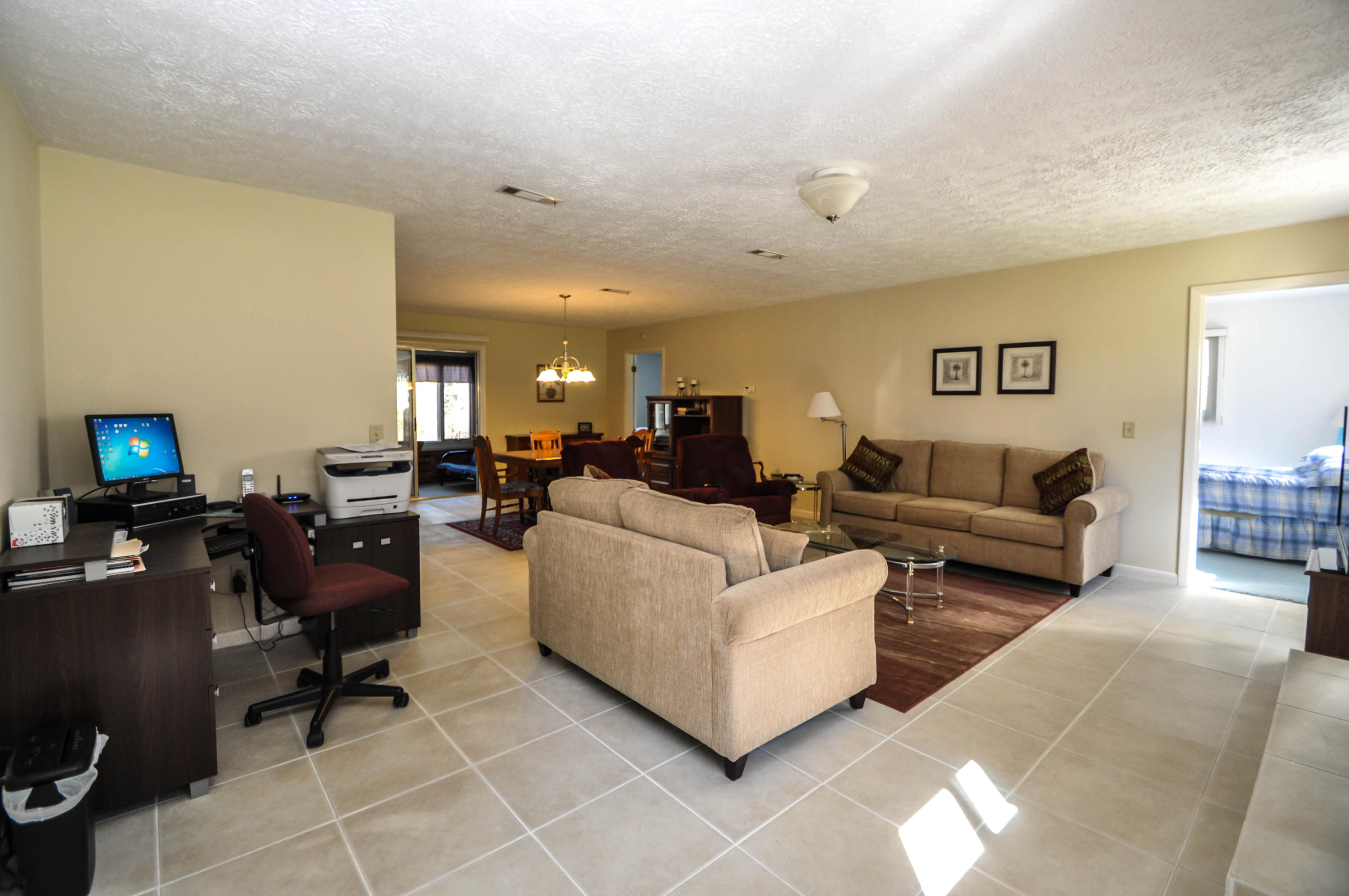 0802 - Holmes East - Residential