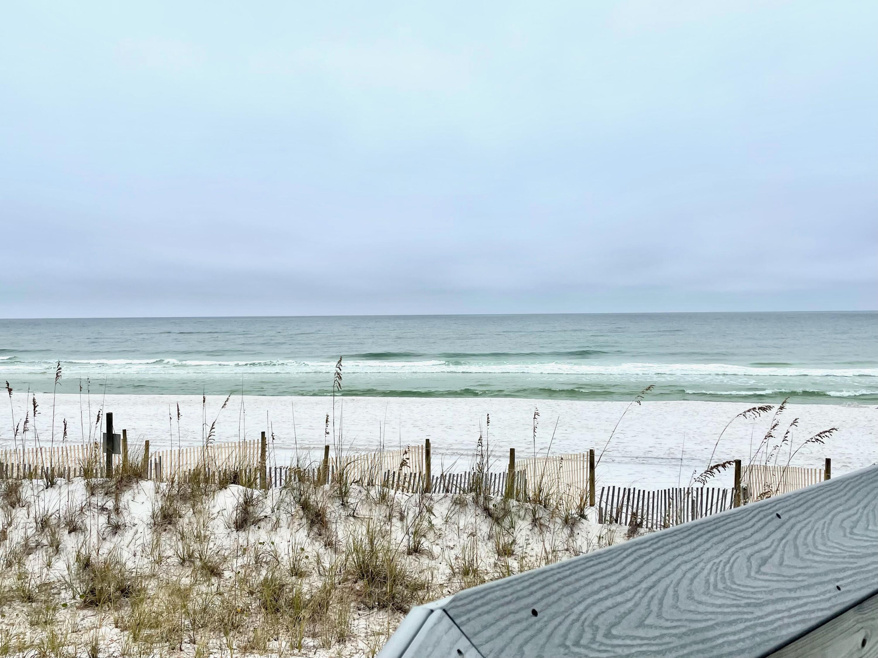 OKALOOSA ISLAND RESD - Land