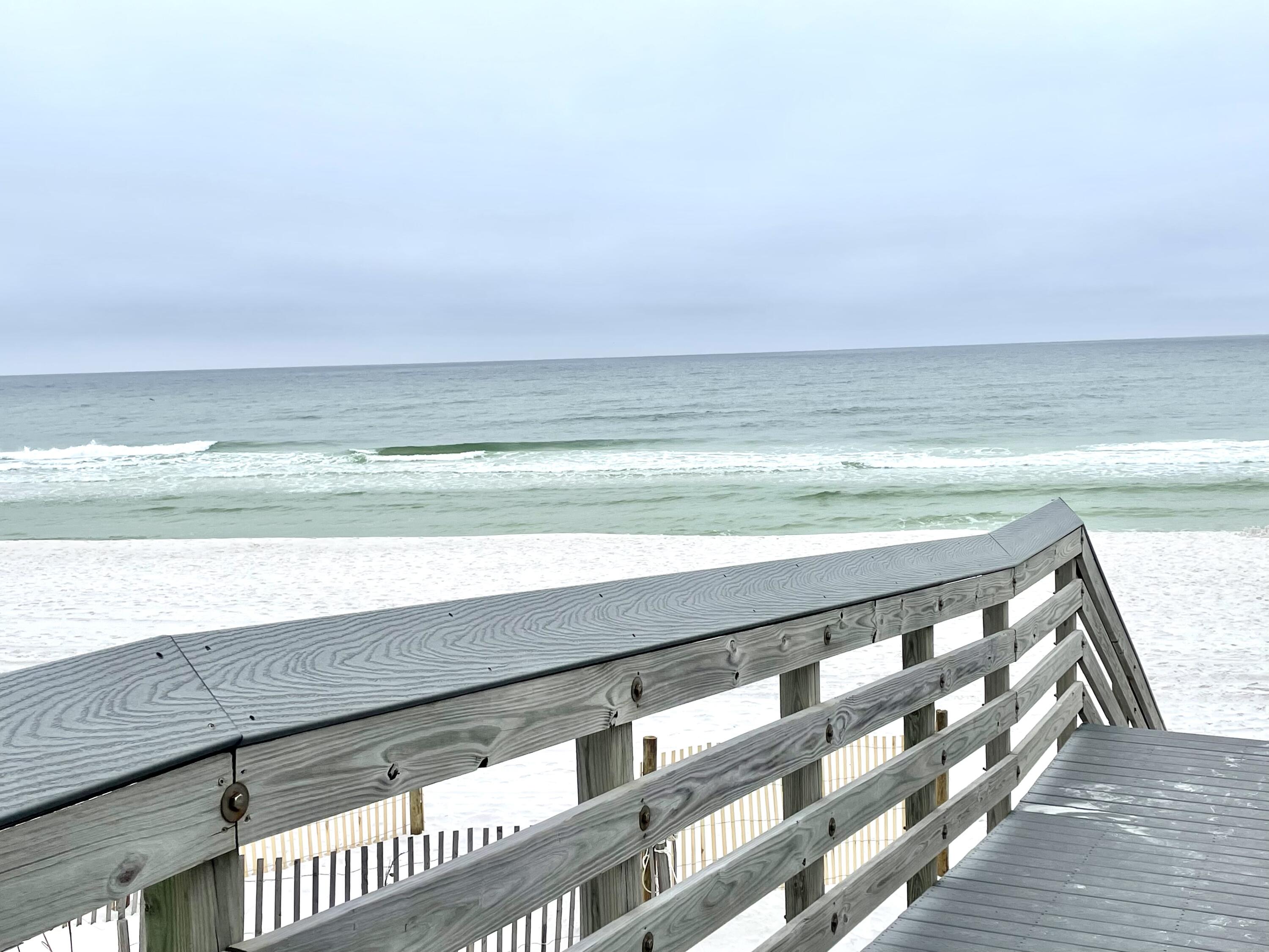 OKALOOSA ISLAND RESD - Land