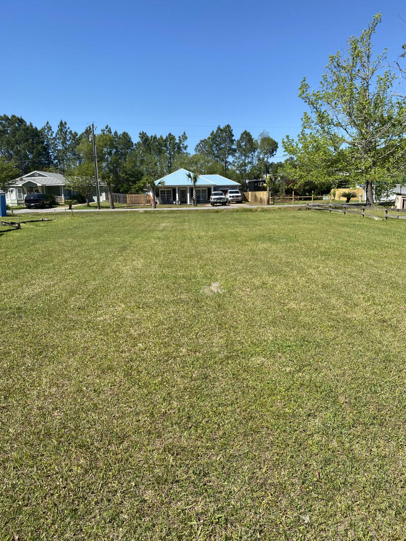 PINE GARDEN UNREC - Land