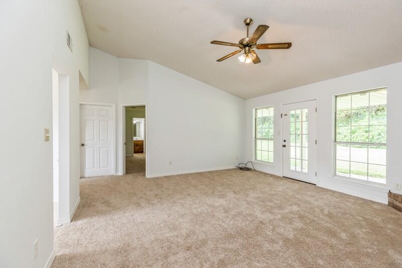 CARISTEN OAKS - Residential