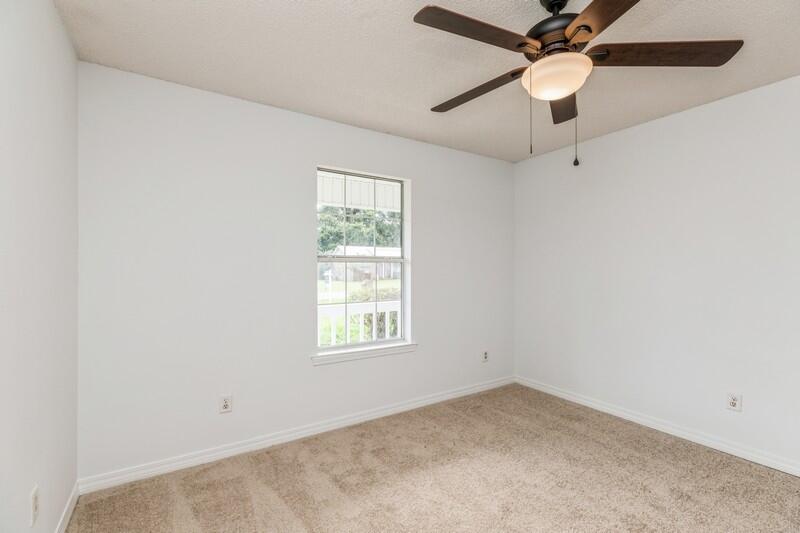 CARISTEN OAKS - Residential