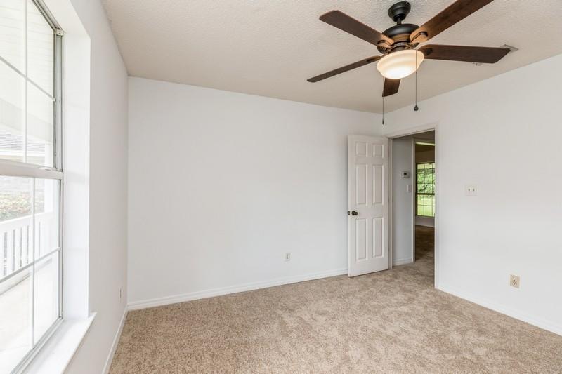 CARISTEN OAKS - Residential