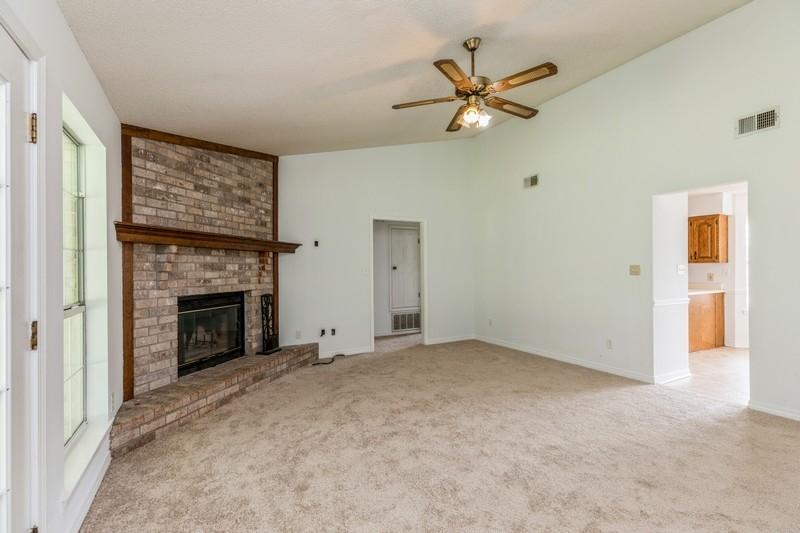 CARISTEN OAKS - Residential