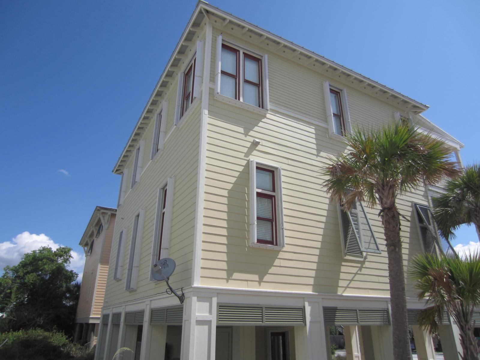 GRAYTON BEACH FRONT - Residential