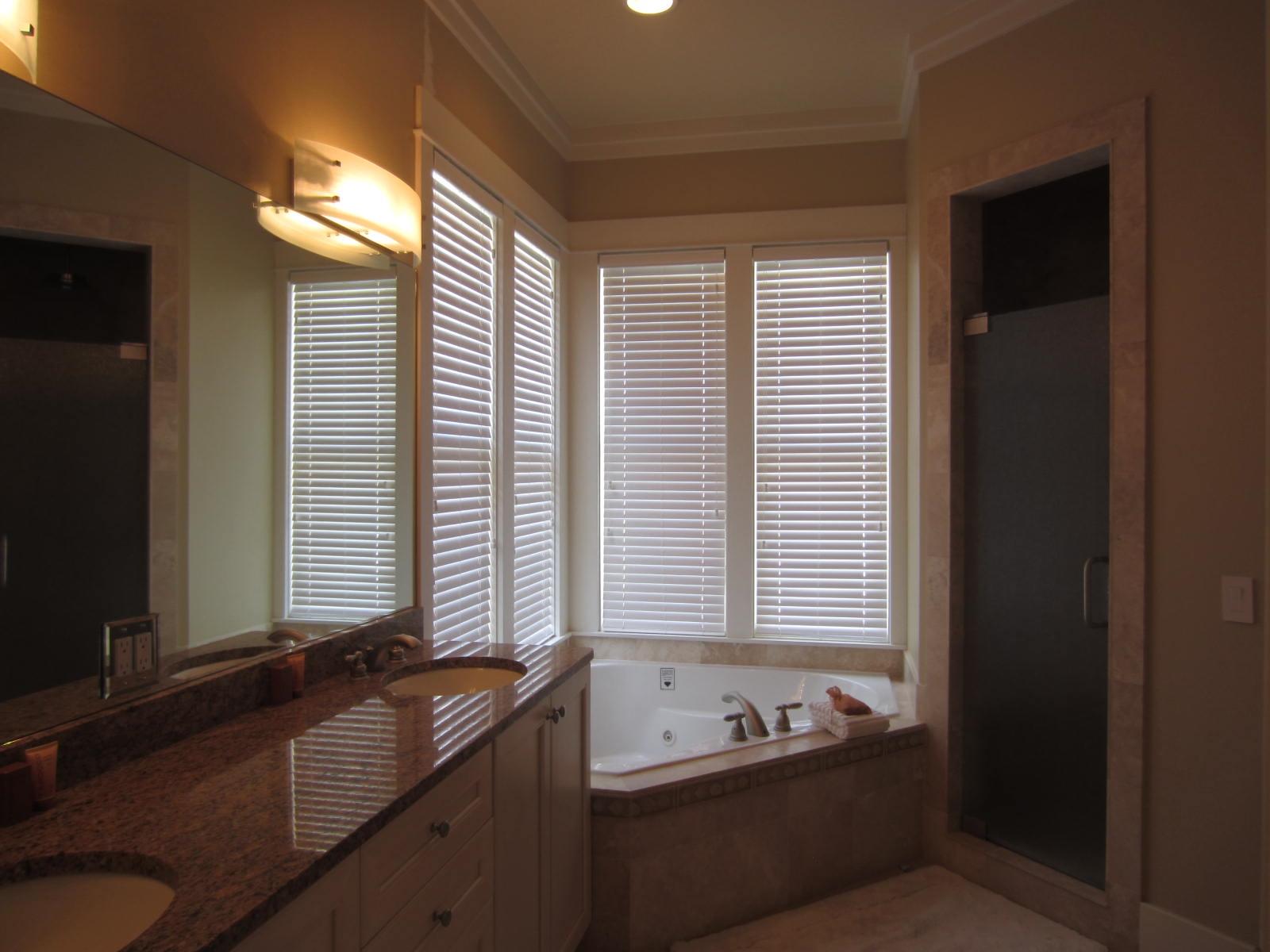GRAYTON BEACH FRONT - Residential