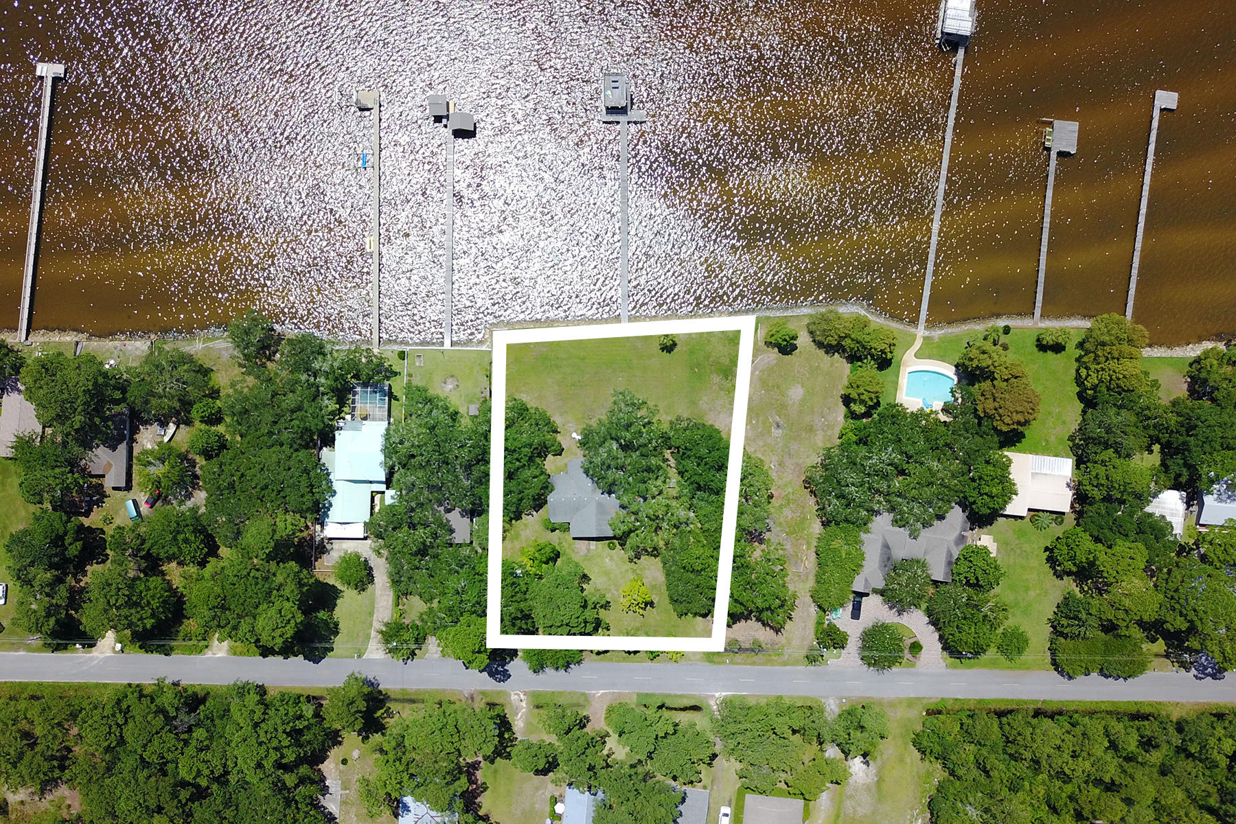 BAY GROVE - Residential