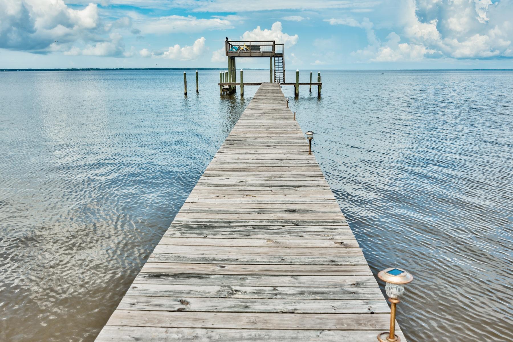 BAY GROVE - Residential