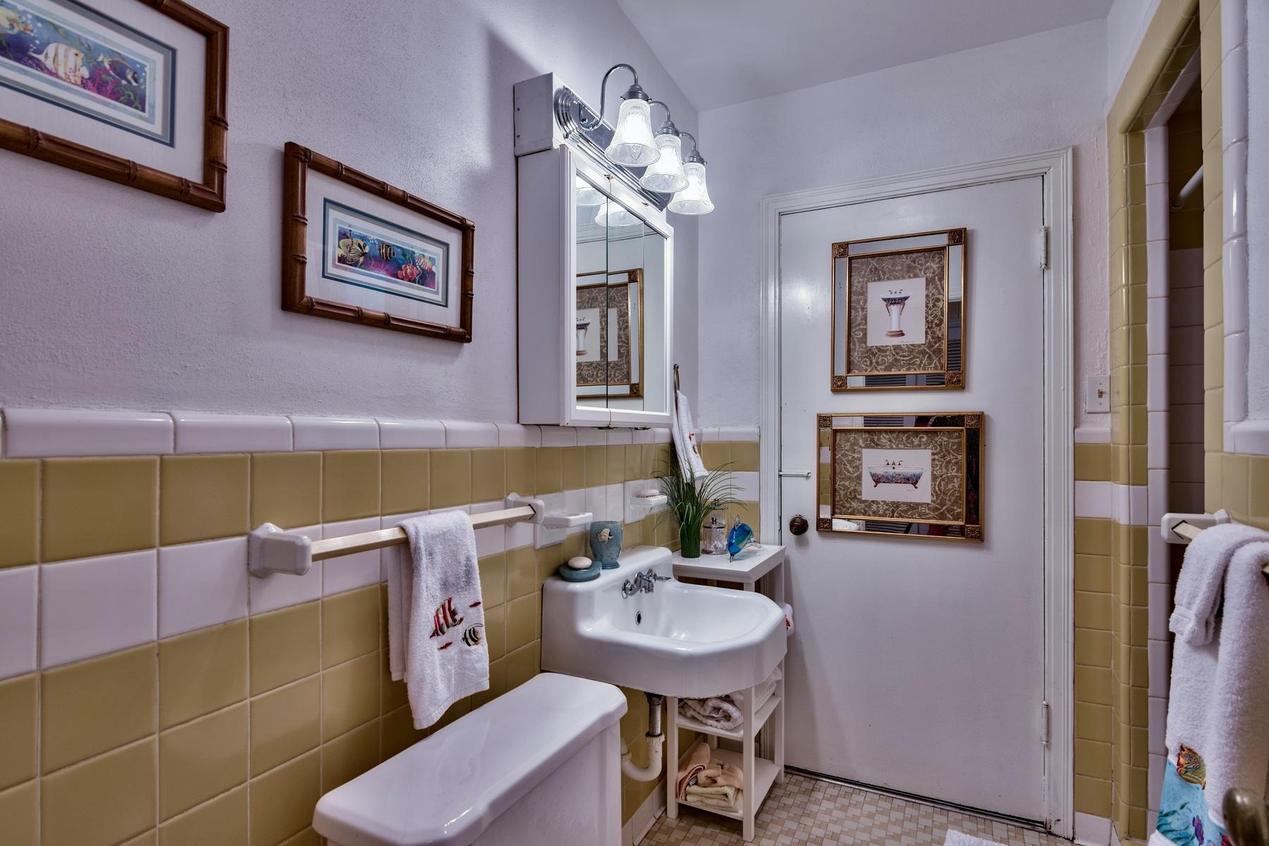 BAY GROVE - Residential