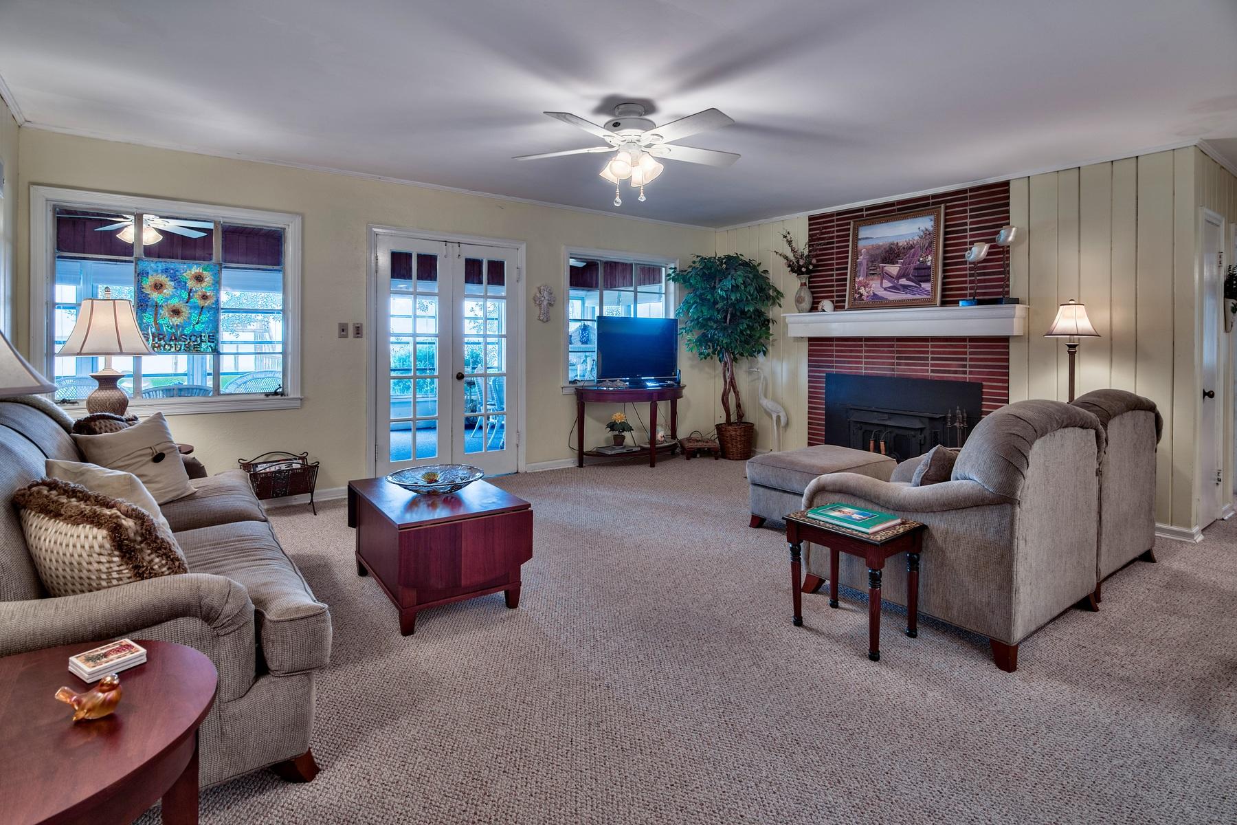 BAY GROVE - Residential