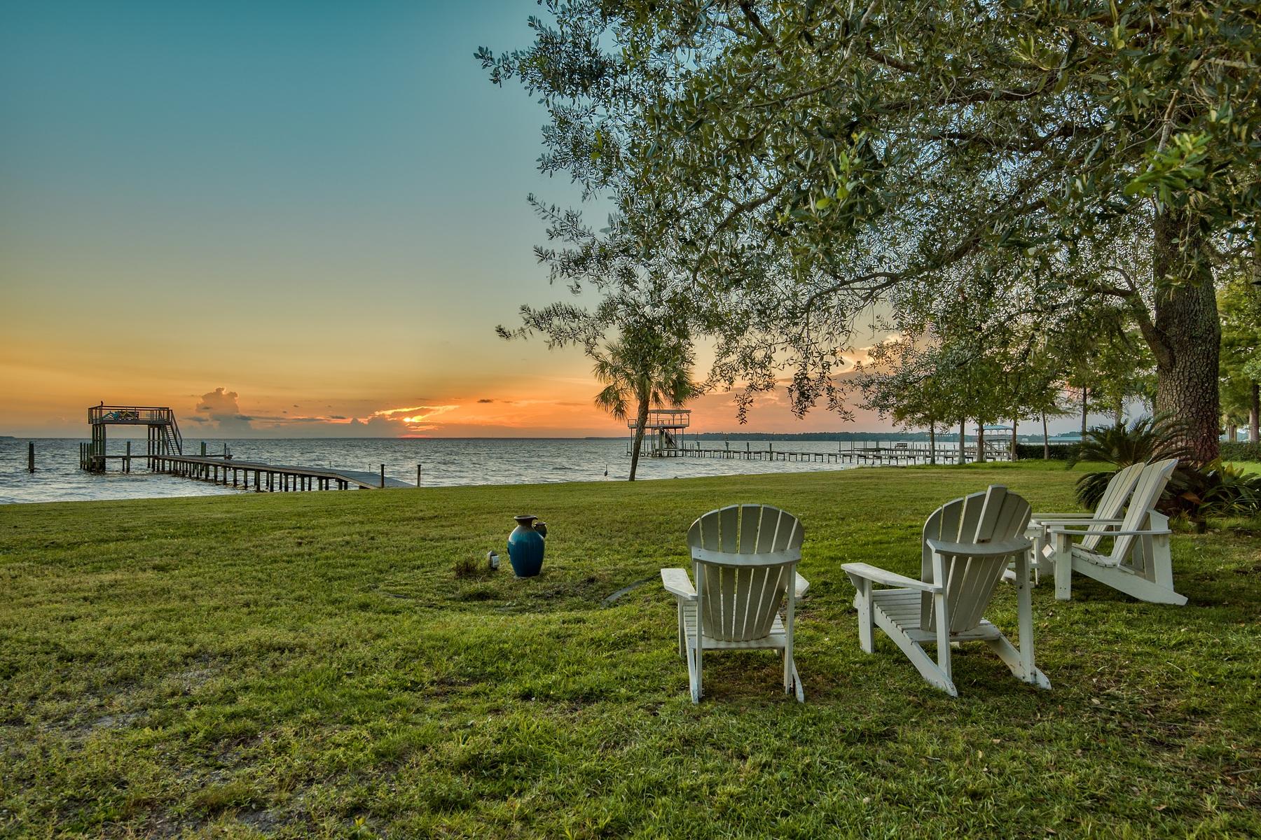 BAY GROVE - Residential