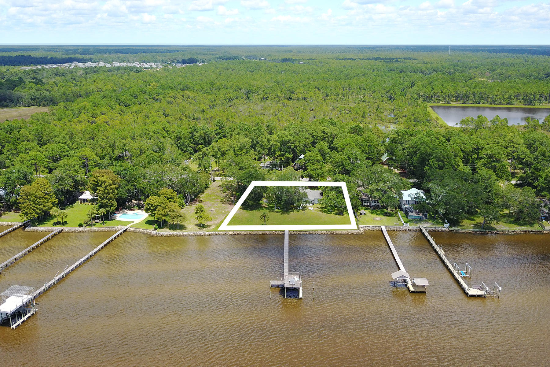 BAY GROVE - Residential